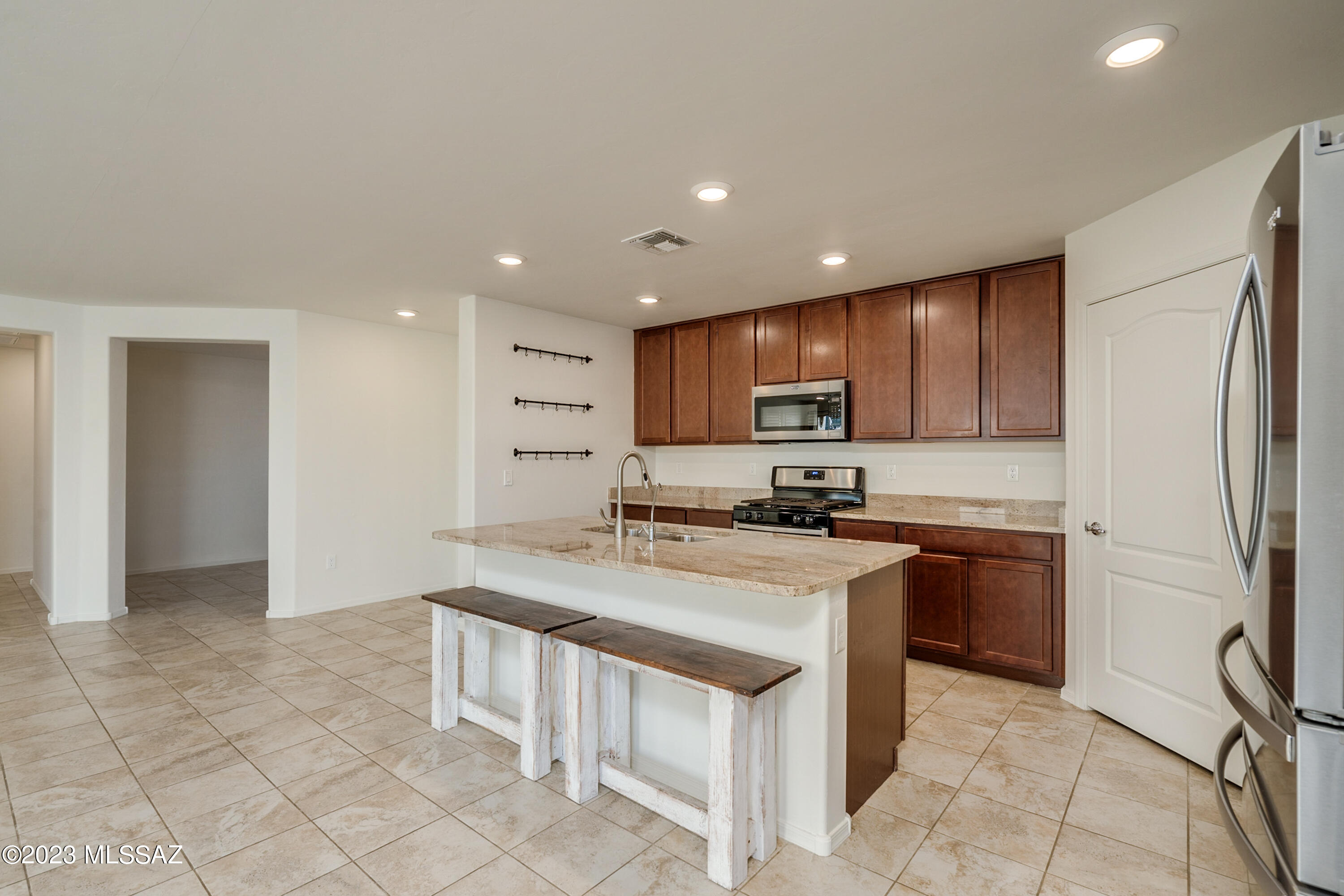 Kinnison Overlook SQ20160890579 - Residential