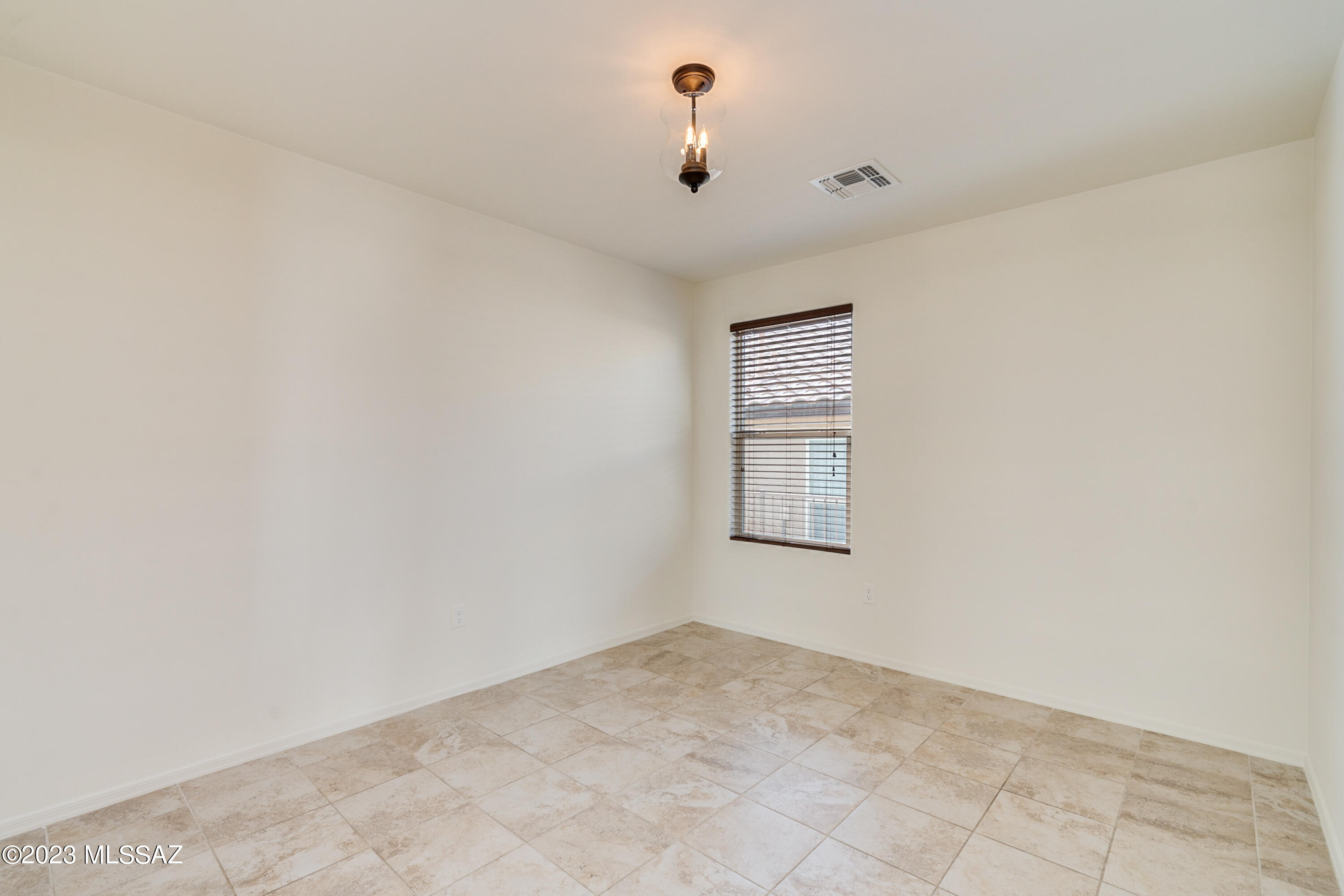 Kinnison Overlook SQ20160890579 - Residential