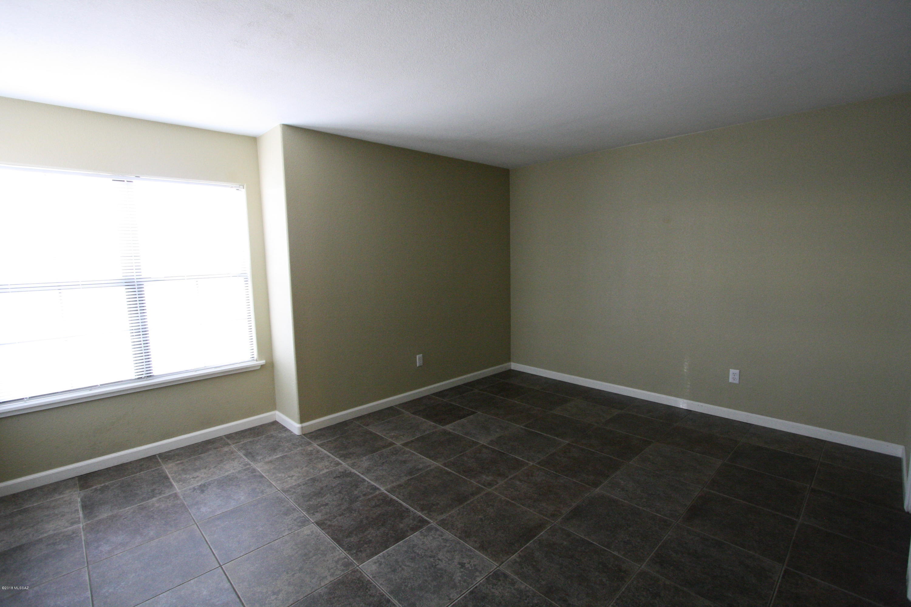 Skyline Village Condominium (1-168) - Residential Lease
