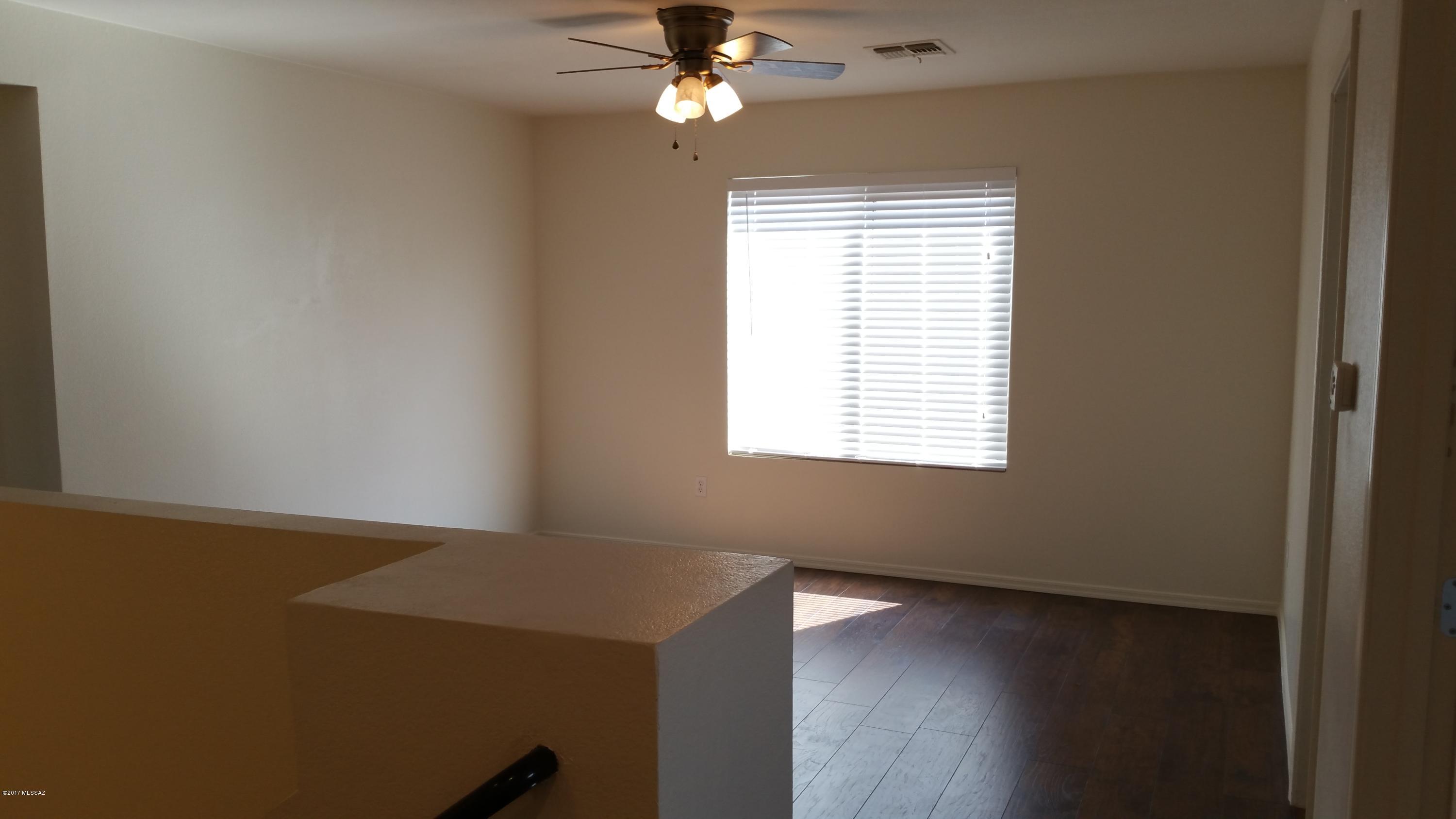 Pantano Overlook - Residential