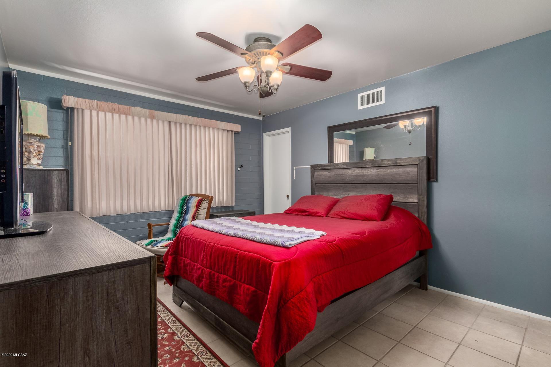 Silverbell West (1-92) - Residential