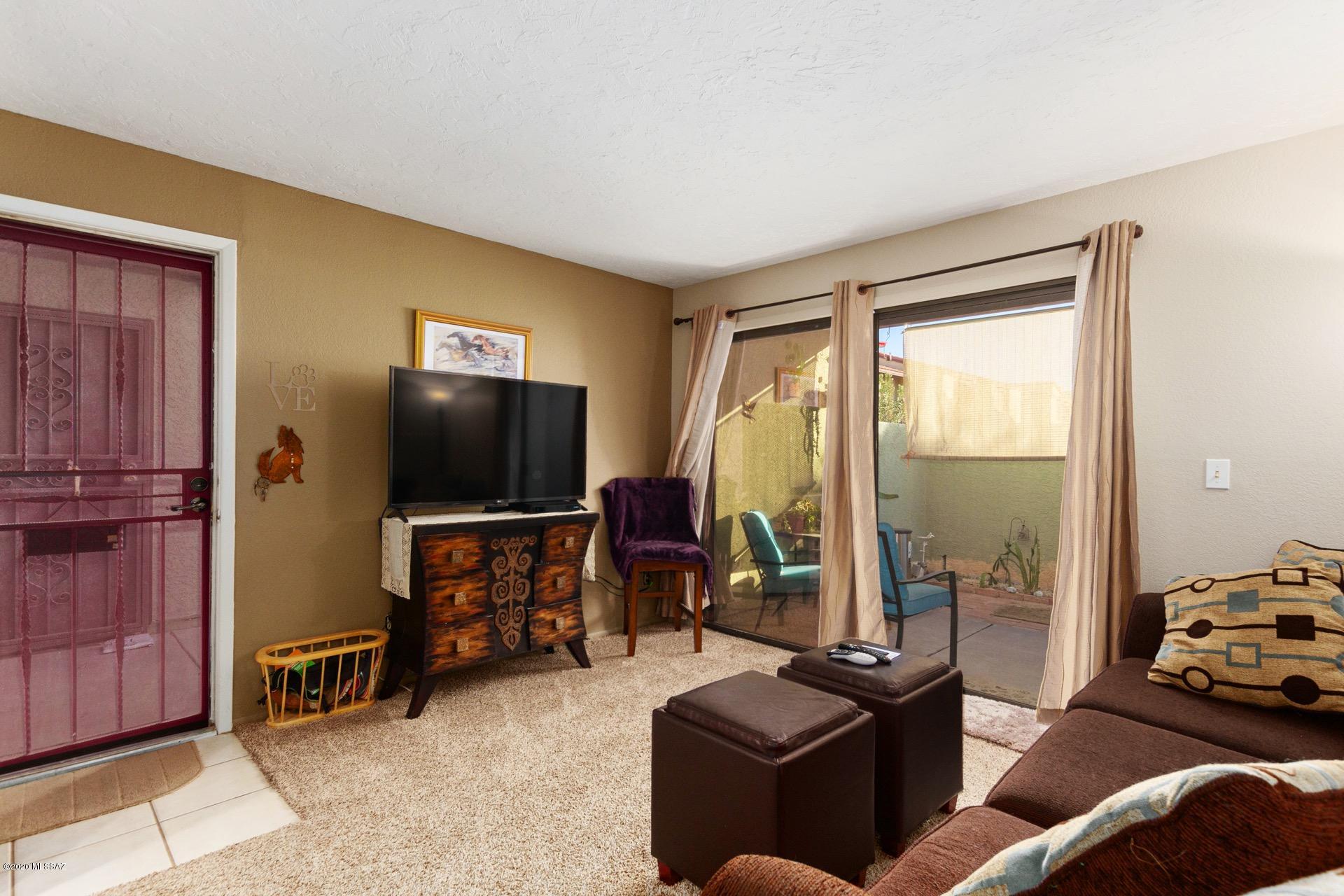 Woodland Place Condominiums (101-152, 201-252) - Residential