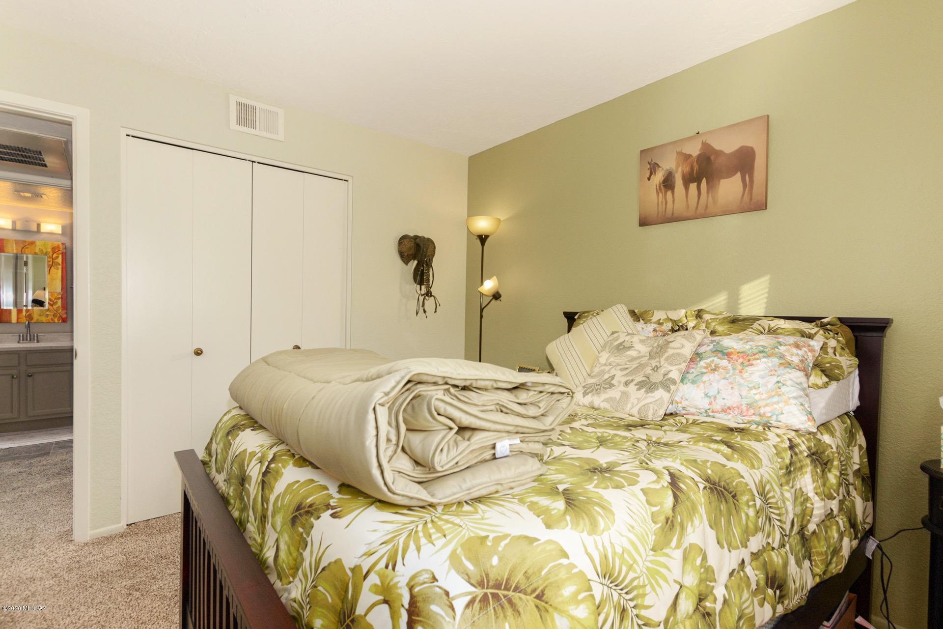 Woodland Place Condominiums (101-152, 201-252) - Residential