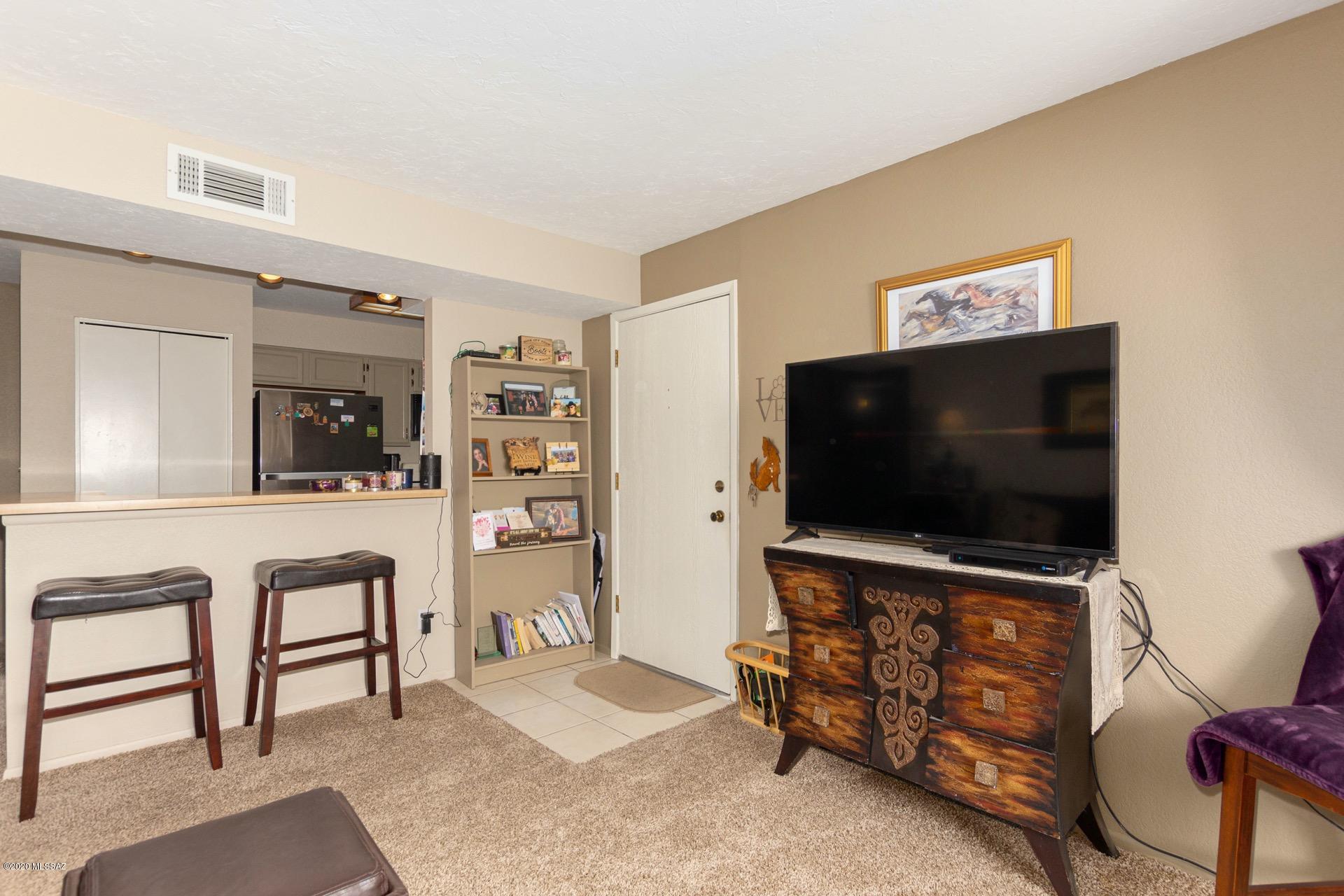 Woodland Place Condominiums (101-152, 201-252) - Residential