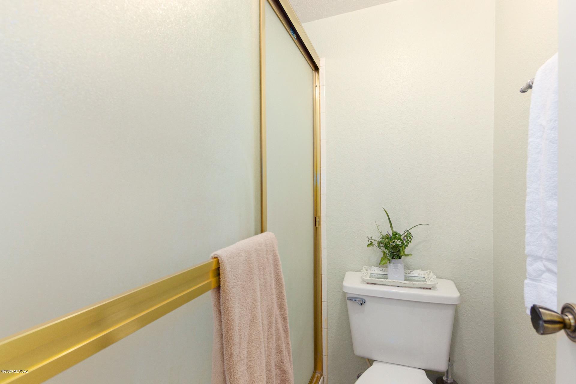 Woodland Place Condominiums (101-152, 201-252) - Residential