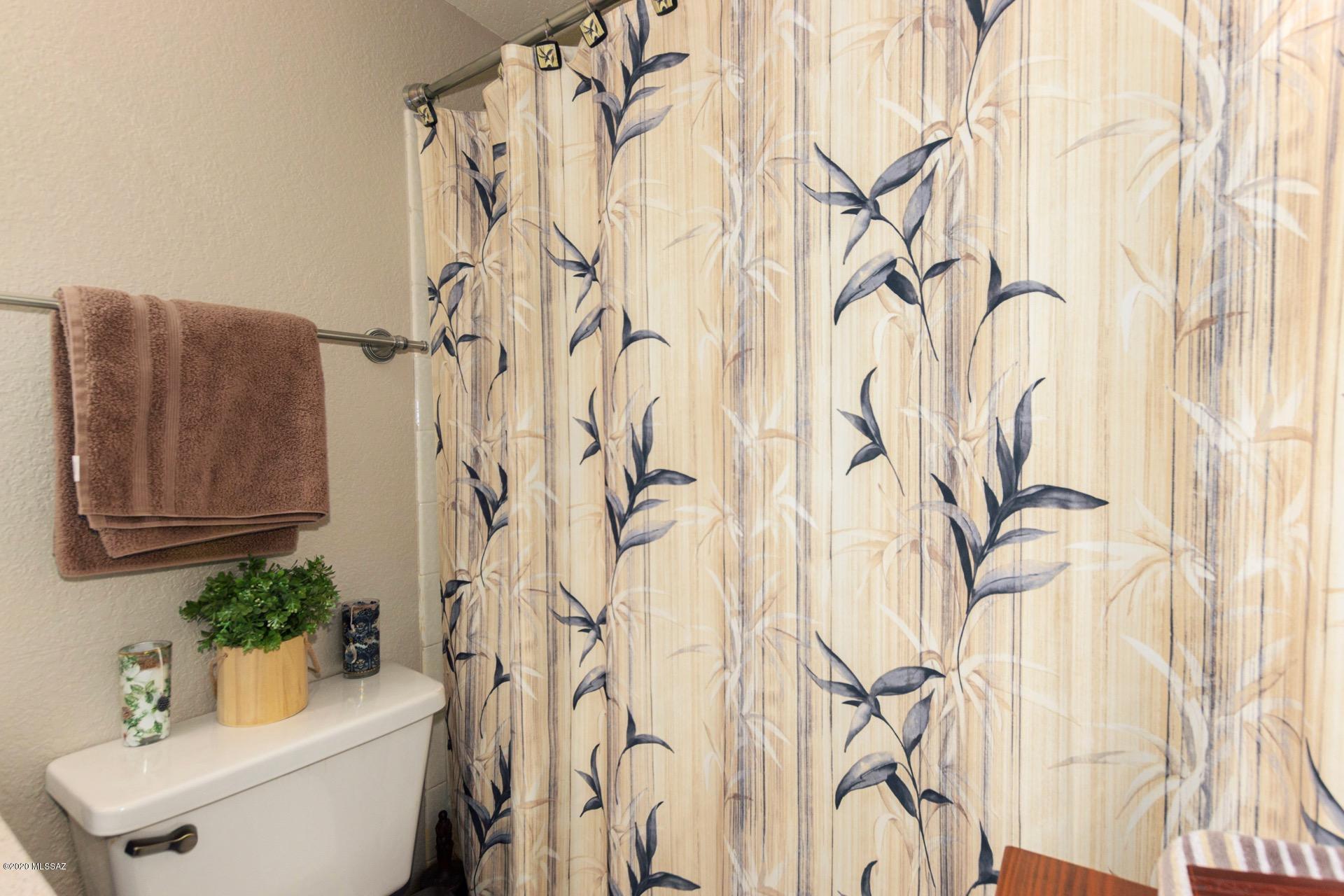Woodland Place Condominiums (101-152, 201-252) - Residential