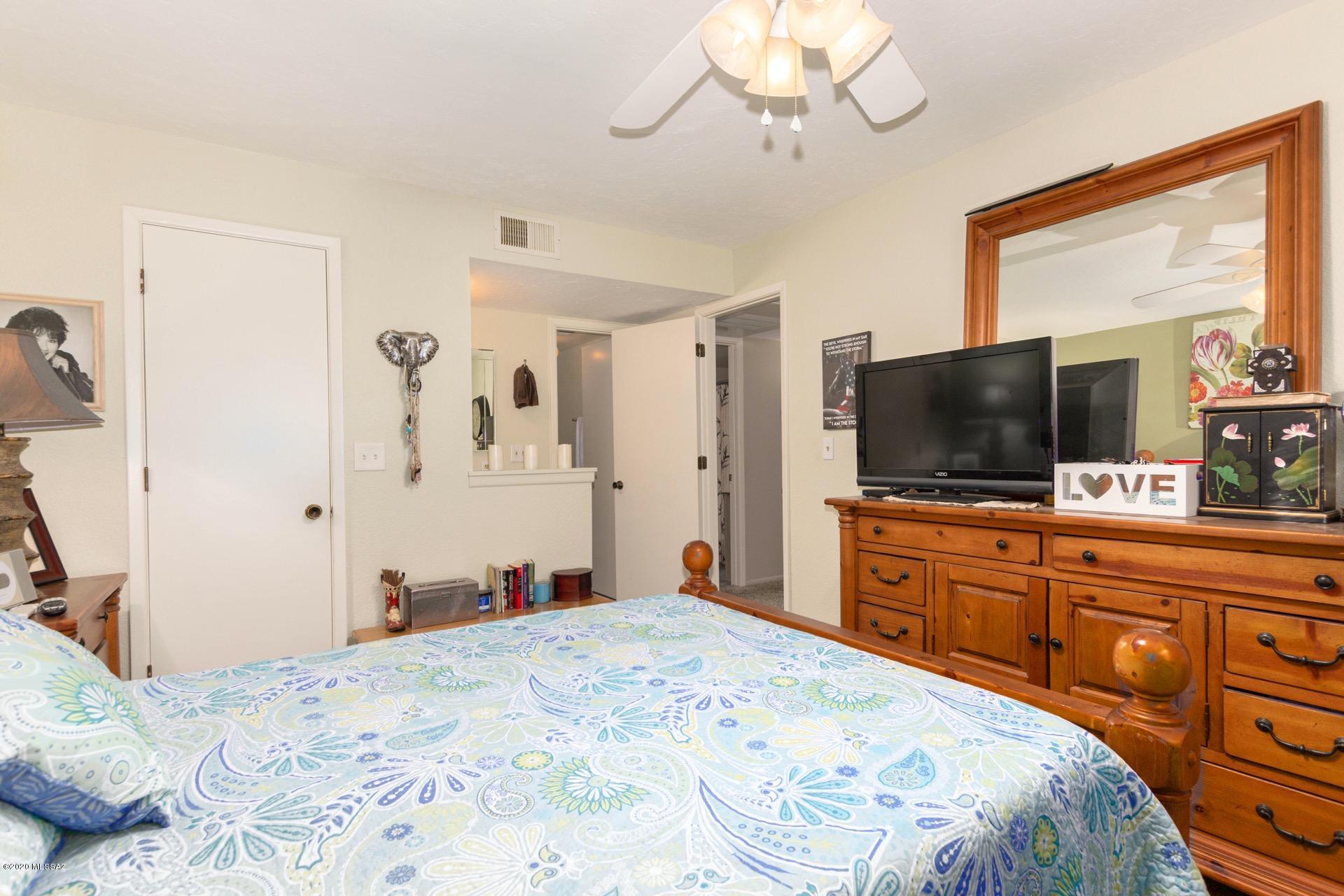 Woodland Place Condominiums (101-152, 201-252) - Residential