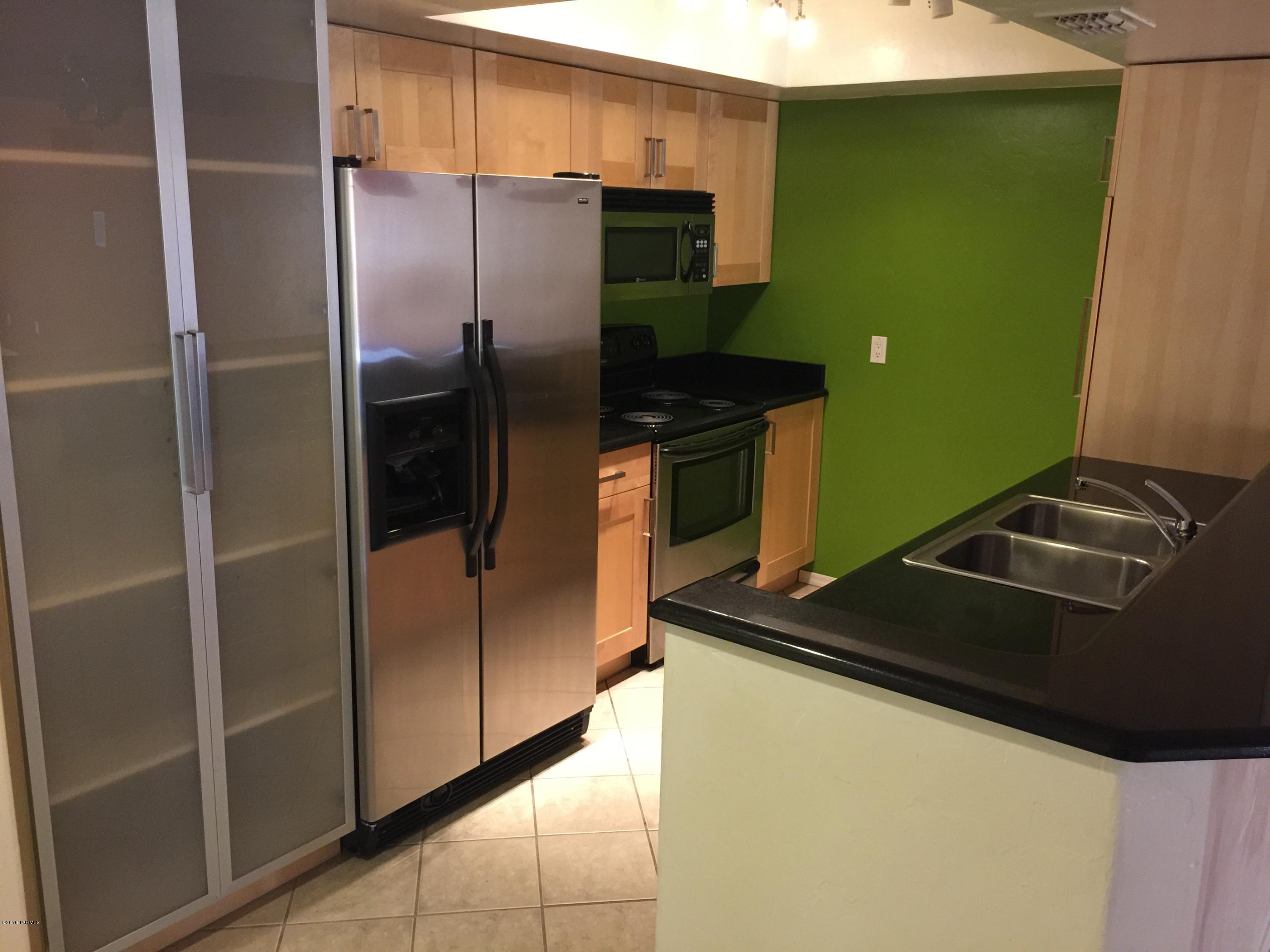 Mountain View Condos. (1-76) - Residential Lease