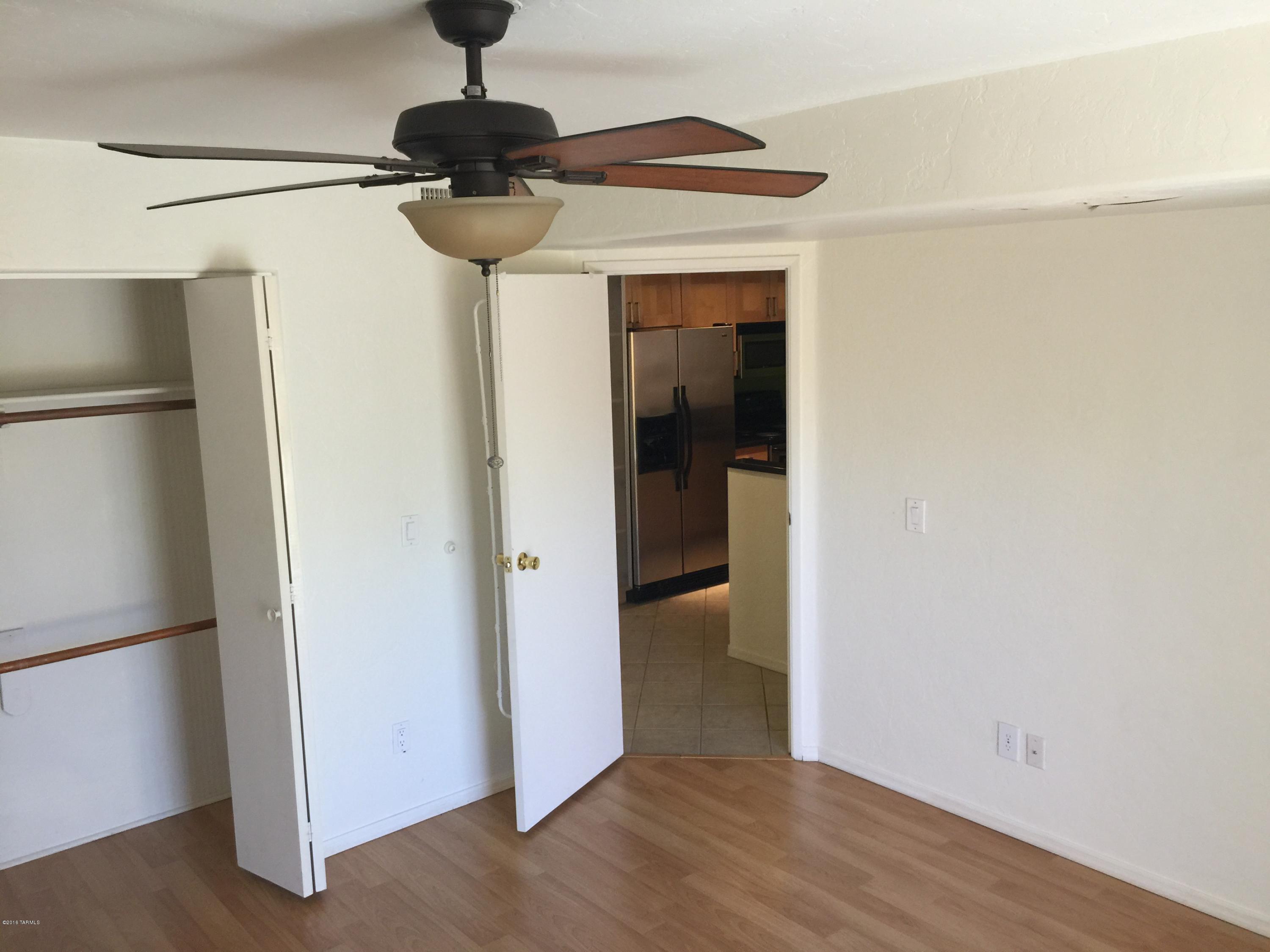 Mountain View Condos. (1-76) - Residential Lease