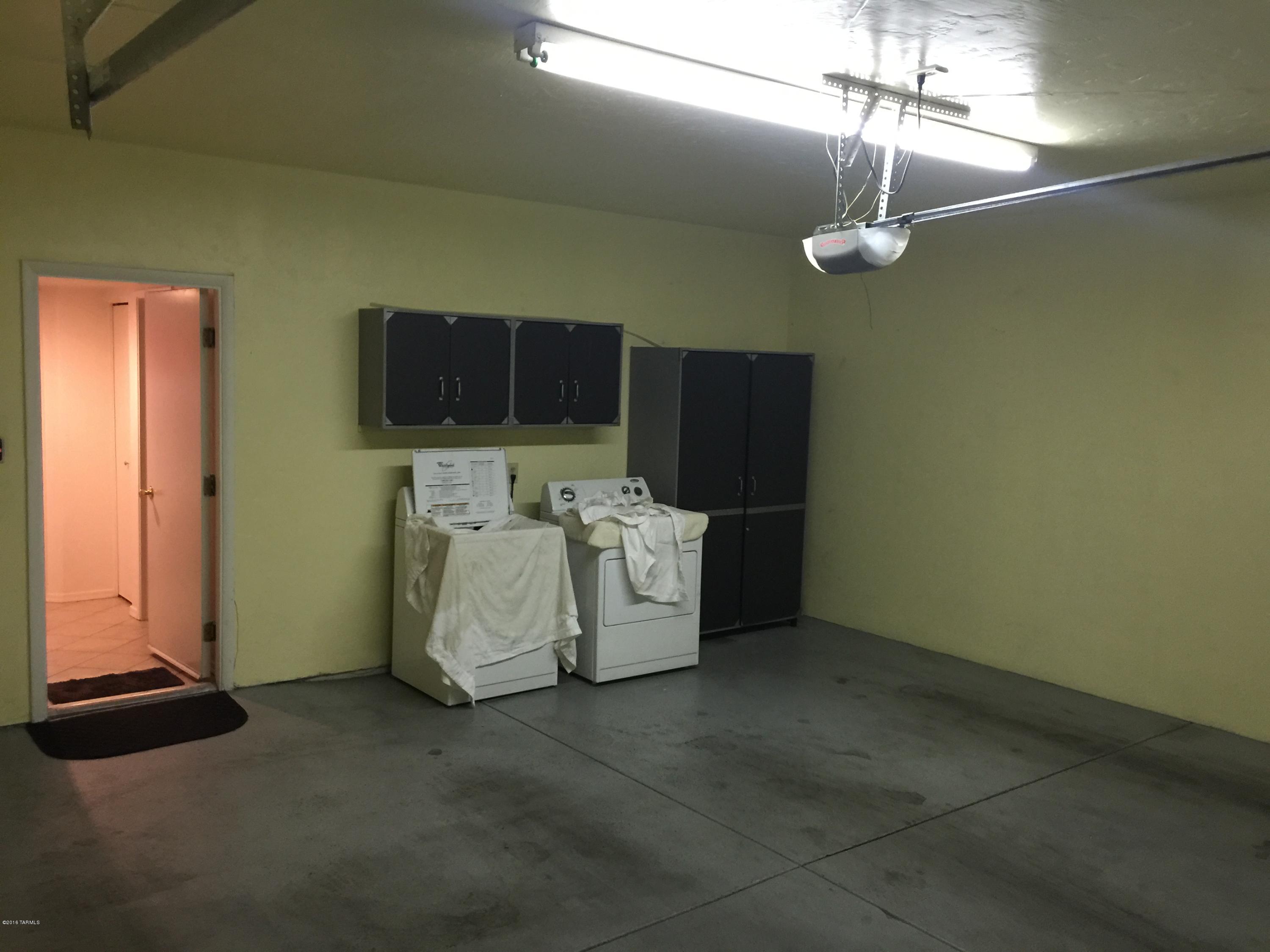 Mountain View Condos. (1-76) - Residential Lease