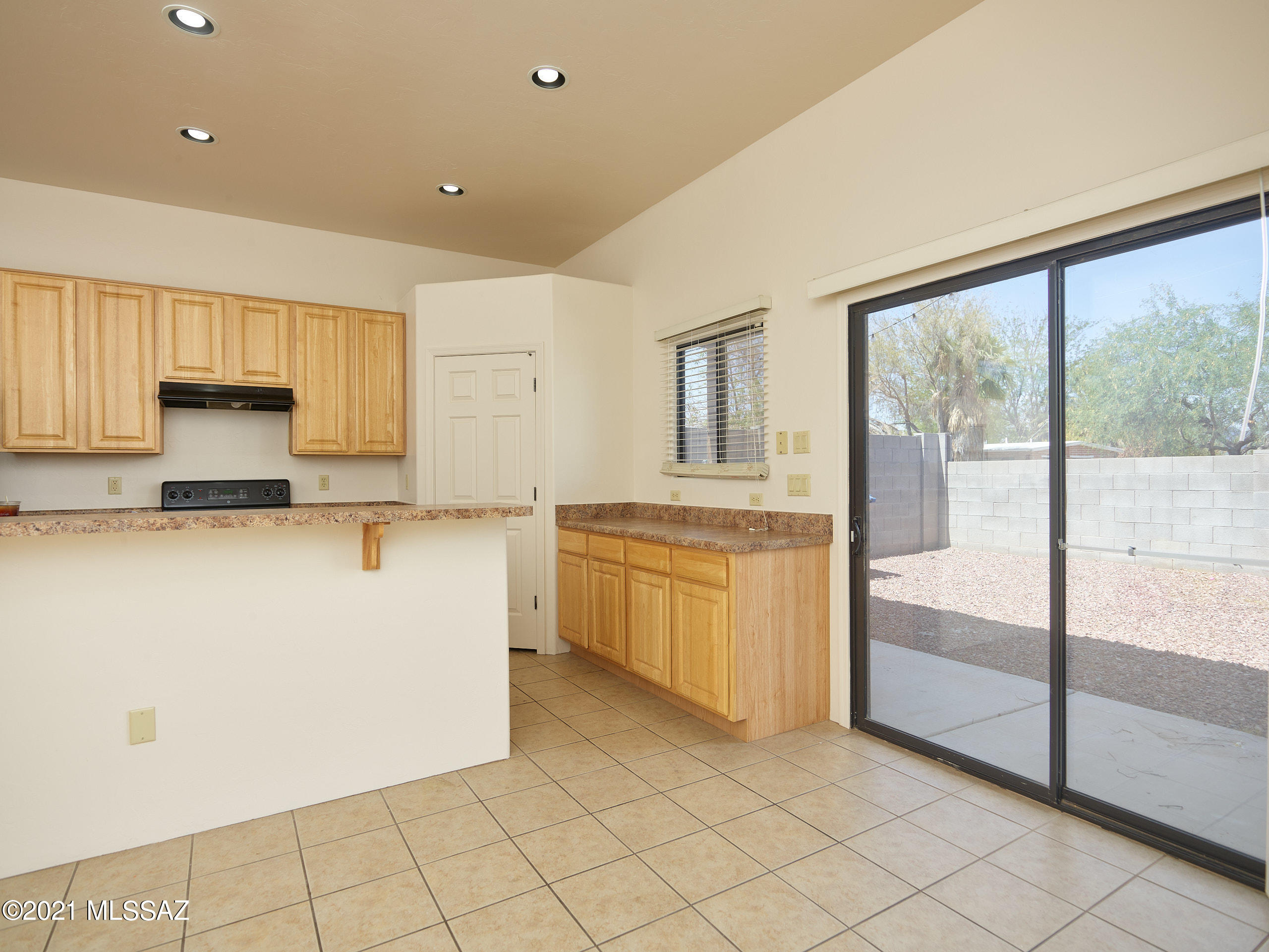 Paseo Estrella (1-104) - Residential