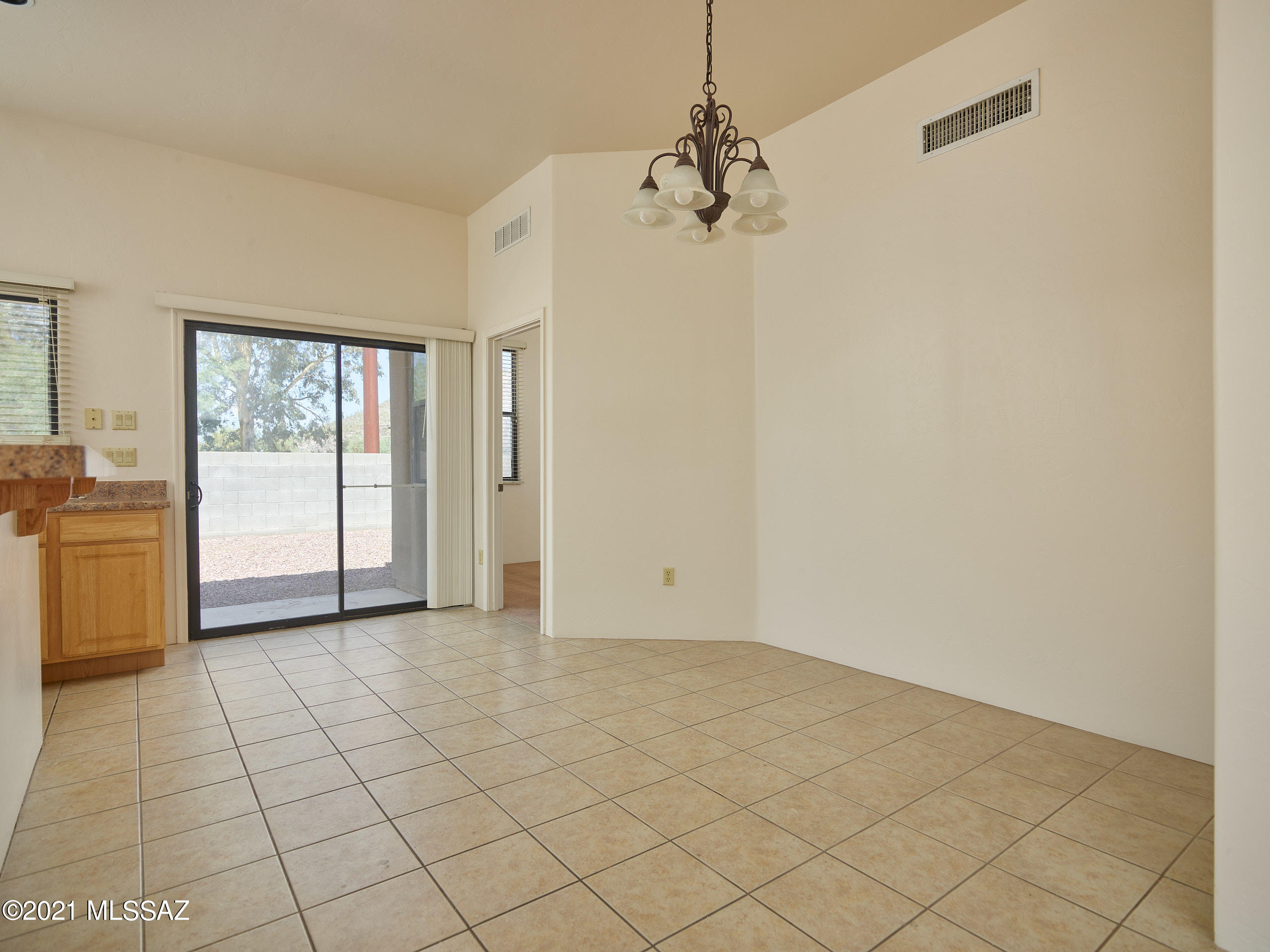 Paseo Estrella (1-104) - Residential