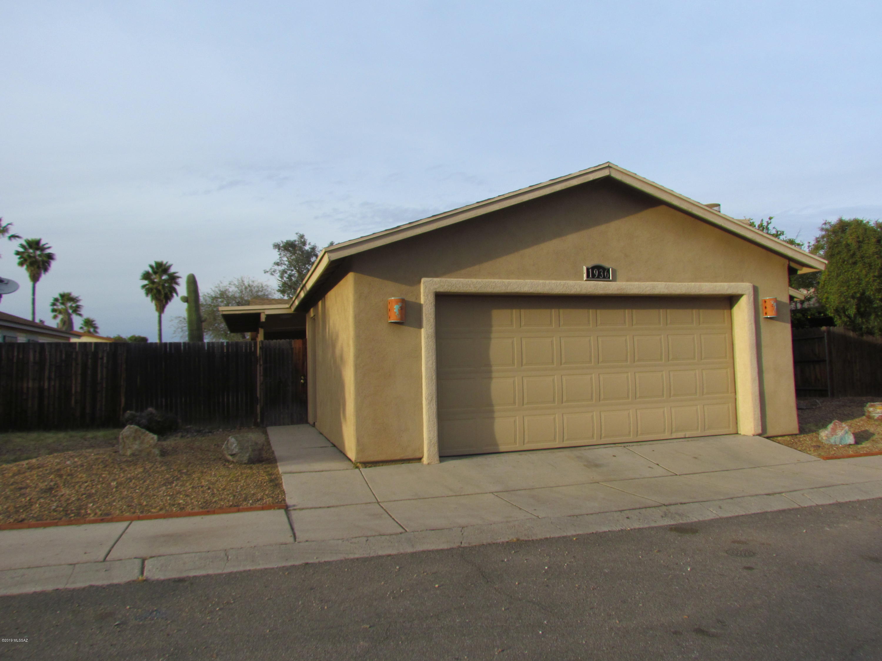 Edgebrooke Village (1-79) - Residential Lease