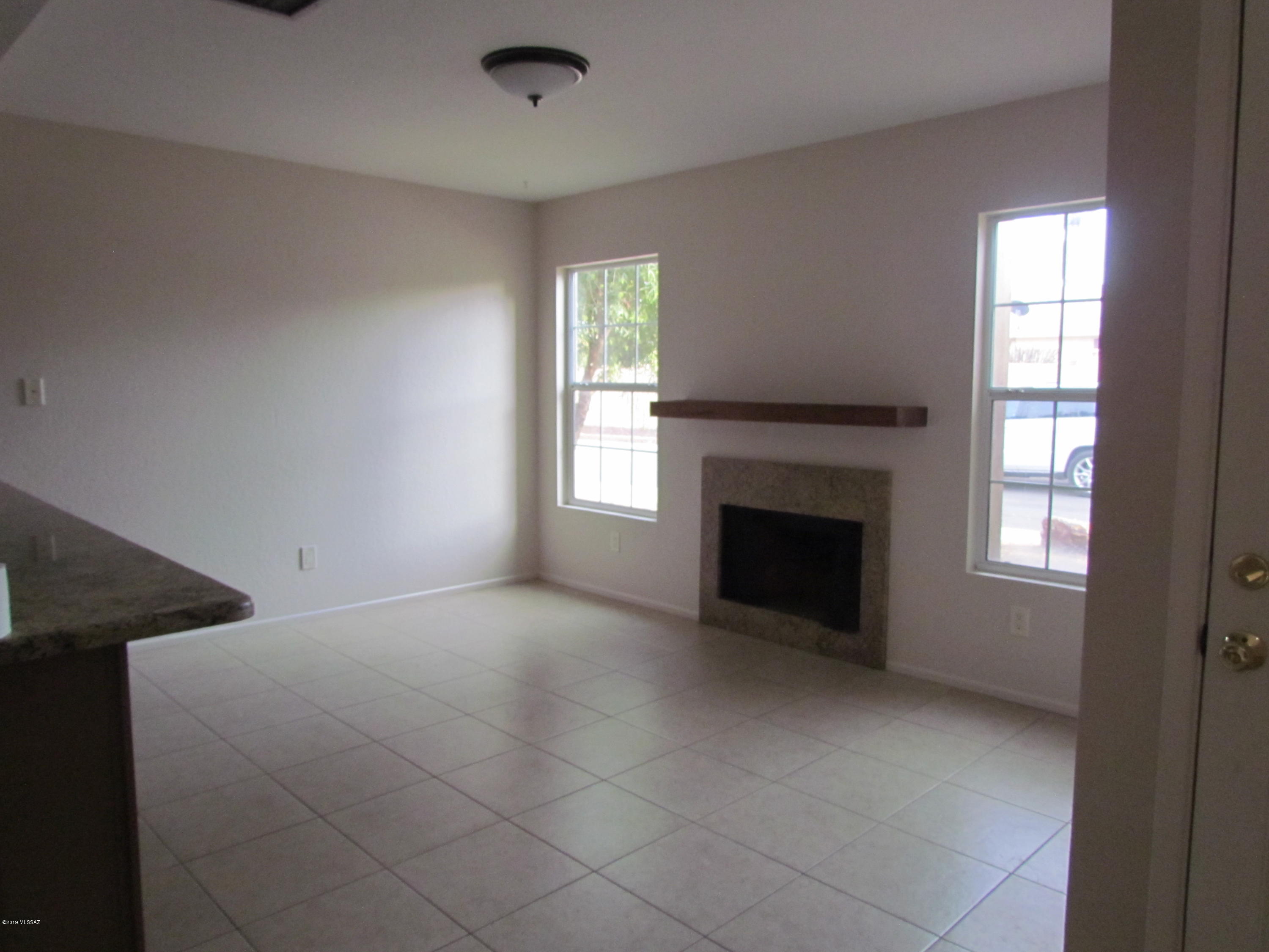 Edgebrooke Village (1-79) - Residential Lease