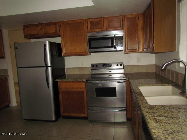 Edgebrooke Village (1-79) - Residential Lease