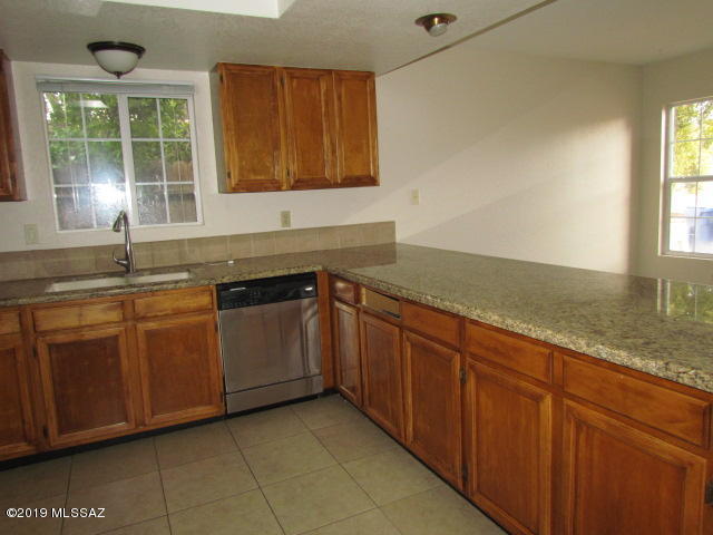 Edgebrooke Village (1-79) - Residential Lease