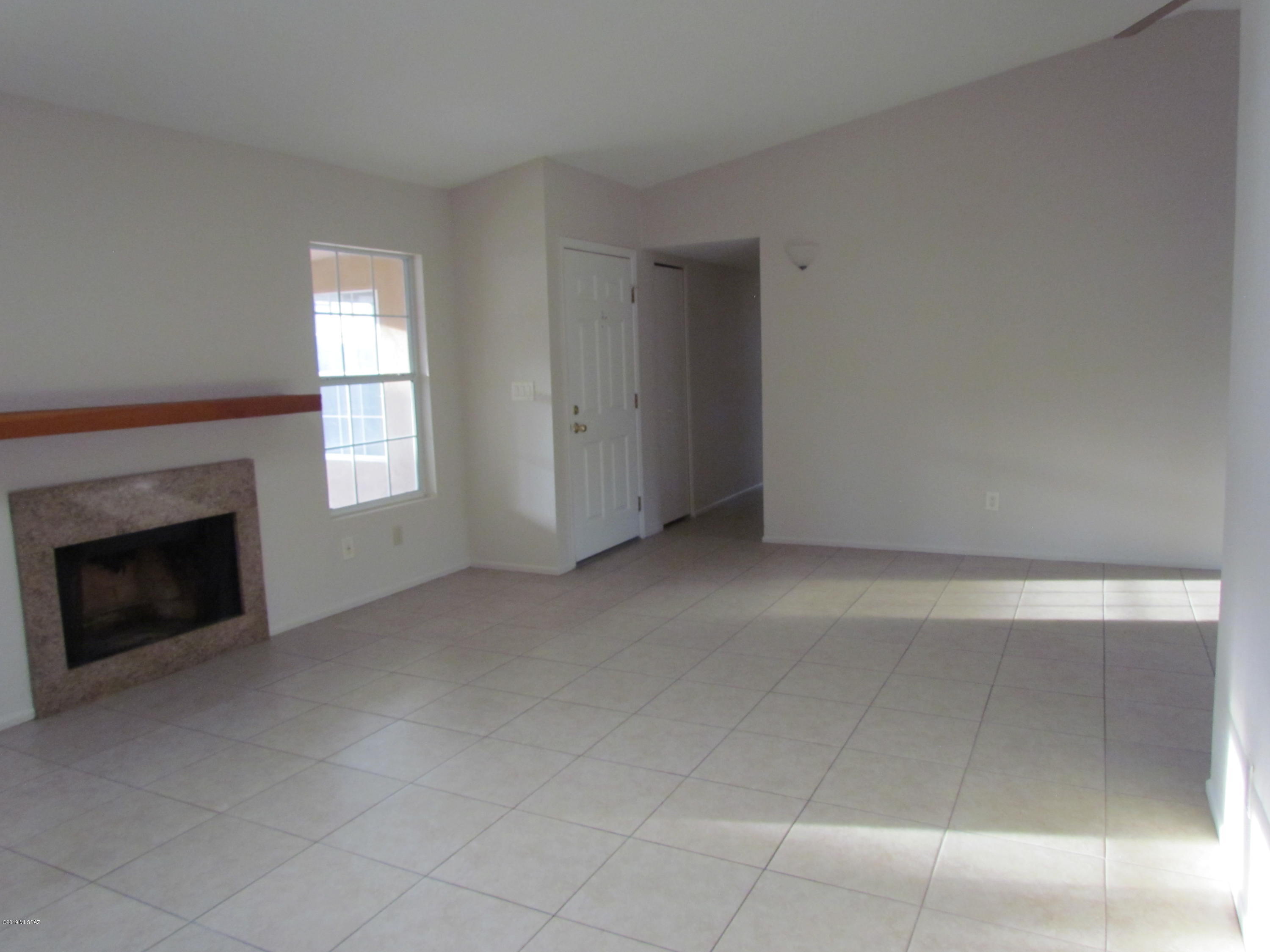 Edgebrooke Village (1-79) - Residential Lease