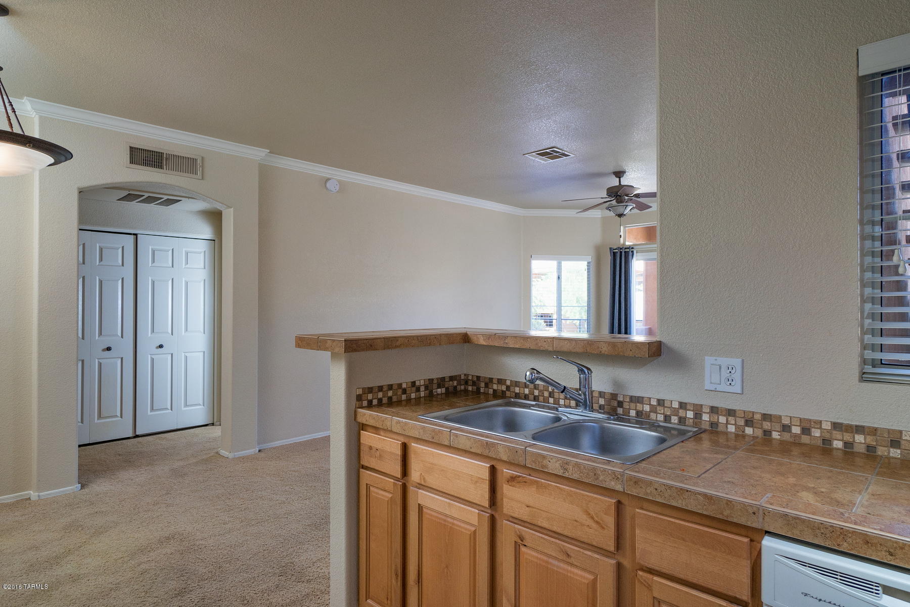 Pinnacle Canyon Condominium - Residential