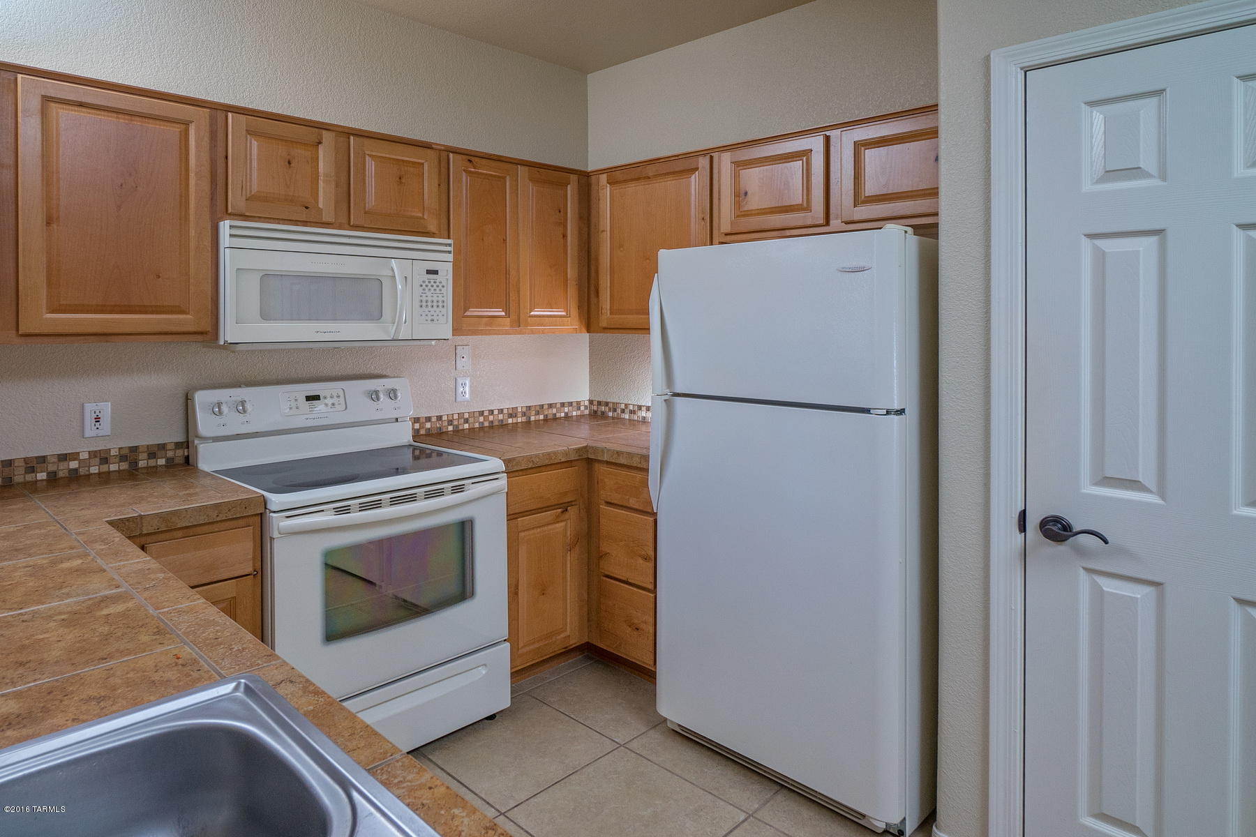 Pinnacle Canyon Condominium - Residential