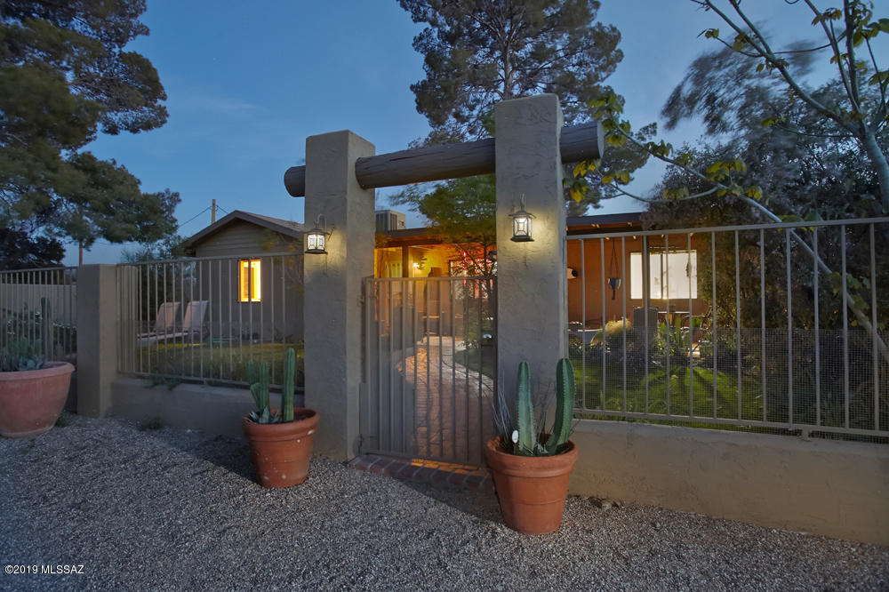Private 2.86 Acre Property-Intown Rural Living-Ranchette-Charming-Remodeled Kitchen-Granite Countertops-Exposed Wood Beams-Wood Burning Fireplace-Split Floorplan- 4 Bedrooms/2 Bathrooms-Private Well-Horse Property- 2 Car Garage- Garden-Front Covered Patio- Courtyard-Fenced Back Yard -Private Well-Mountain Views-Very Peaceful Property
