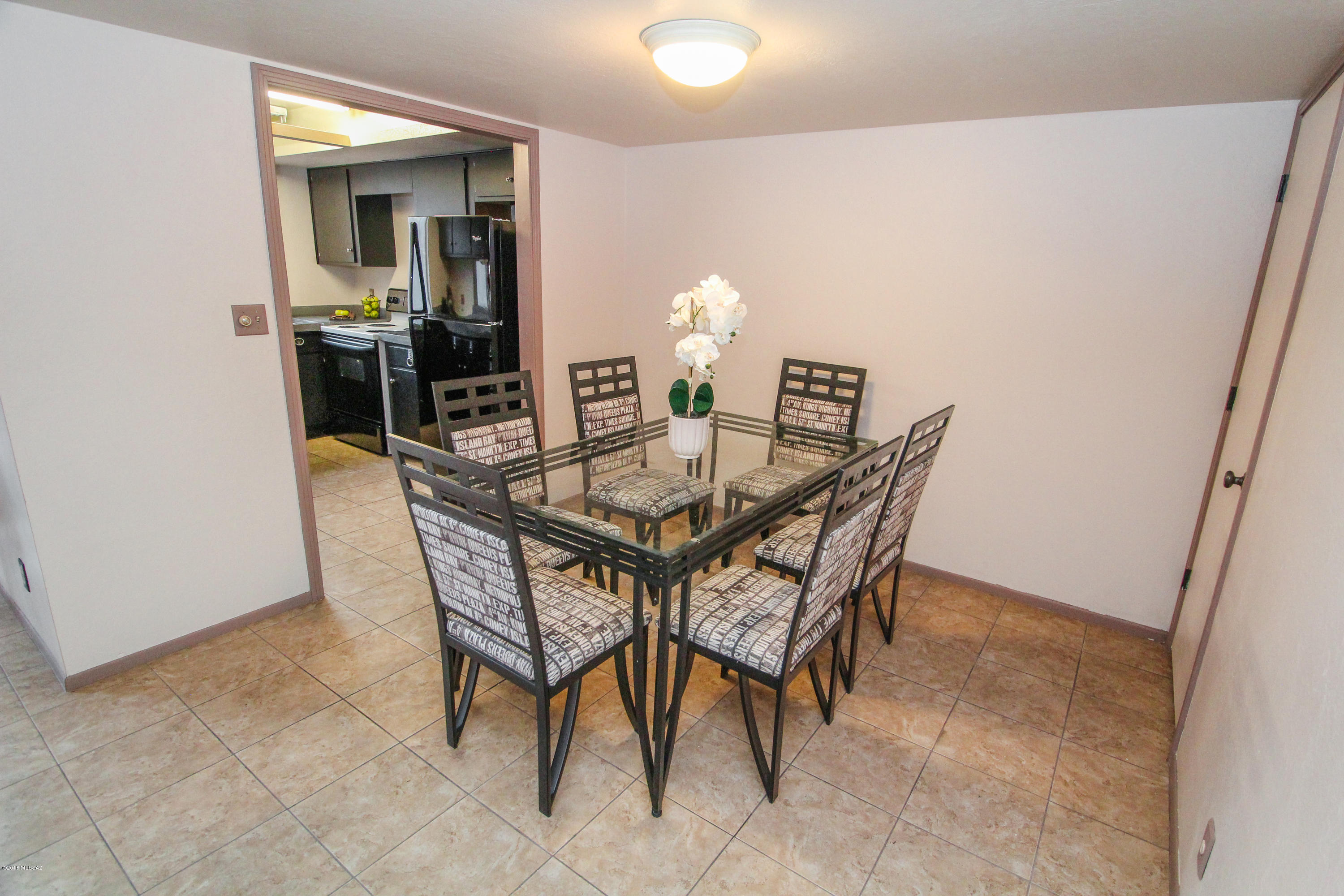 Valle Cereza (1-59) - Residential