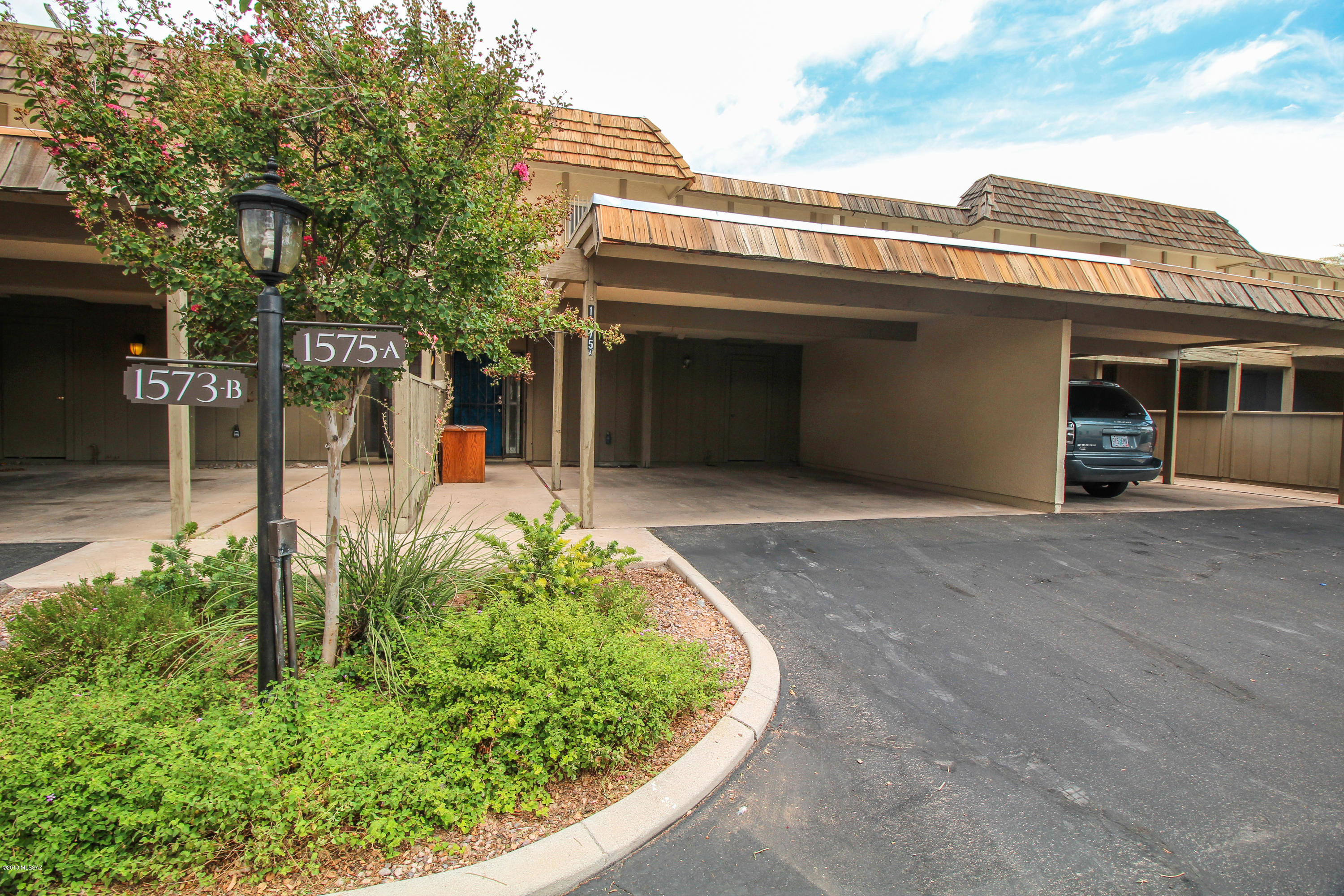 Valle Cereza (1-59) - Residential