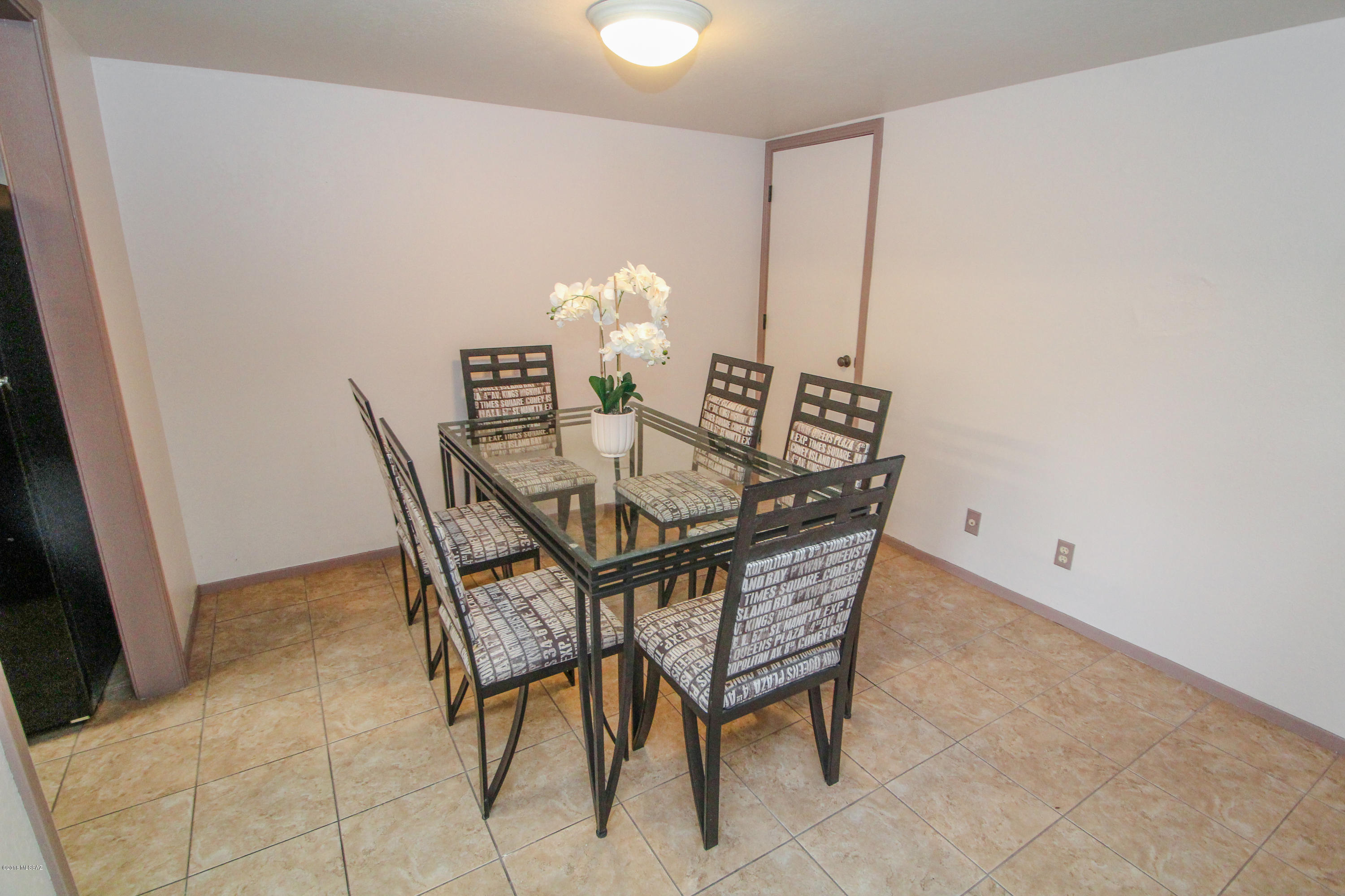 Valle Cereza (1-59) - Residential