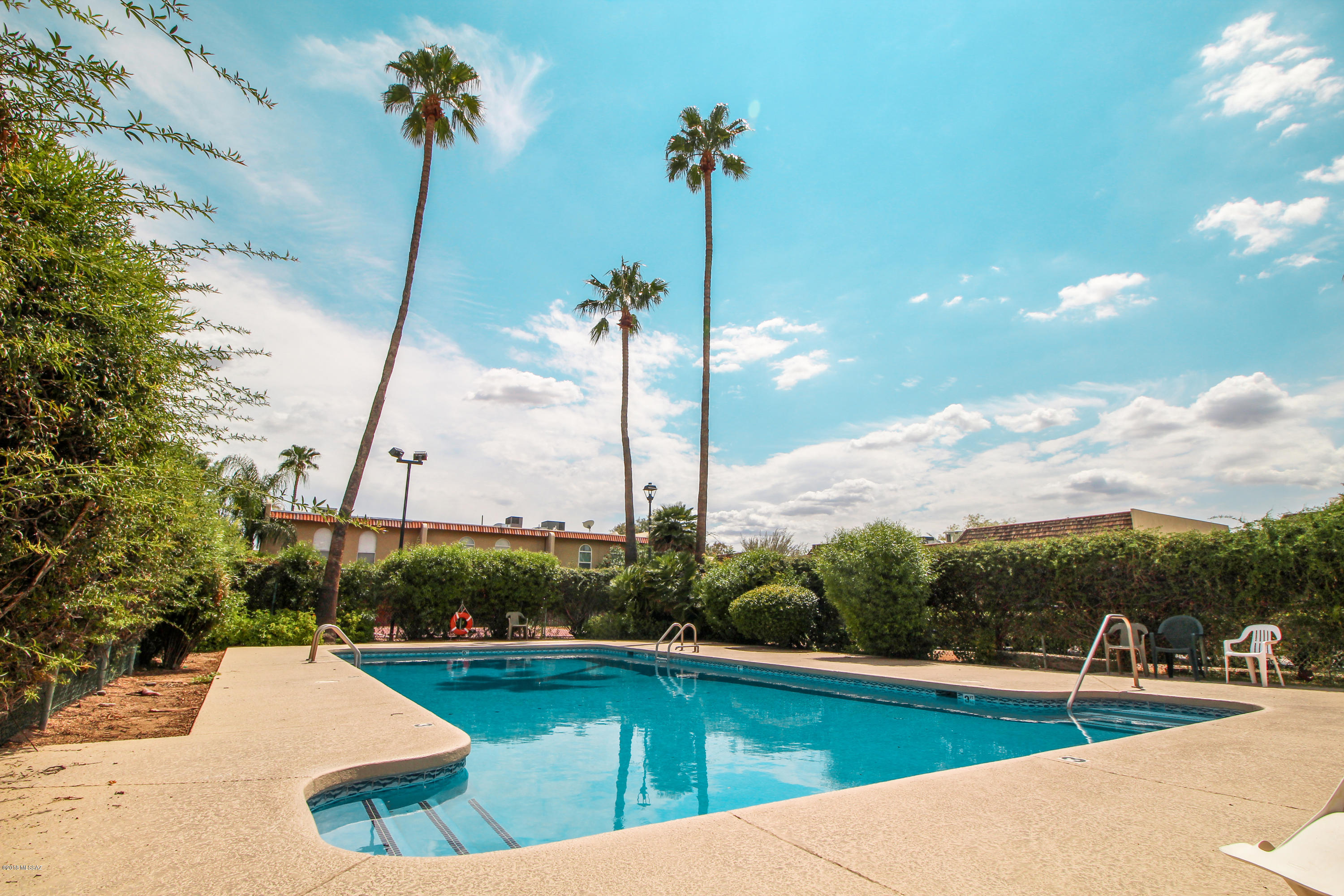 Valle Cereza (1-59) - Residential