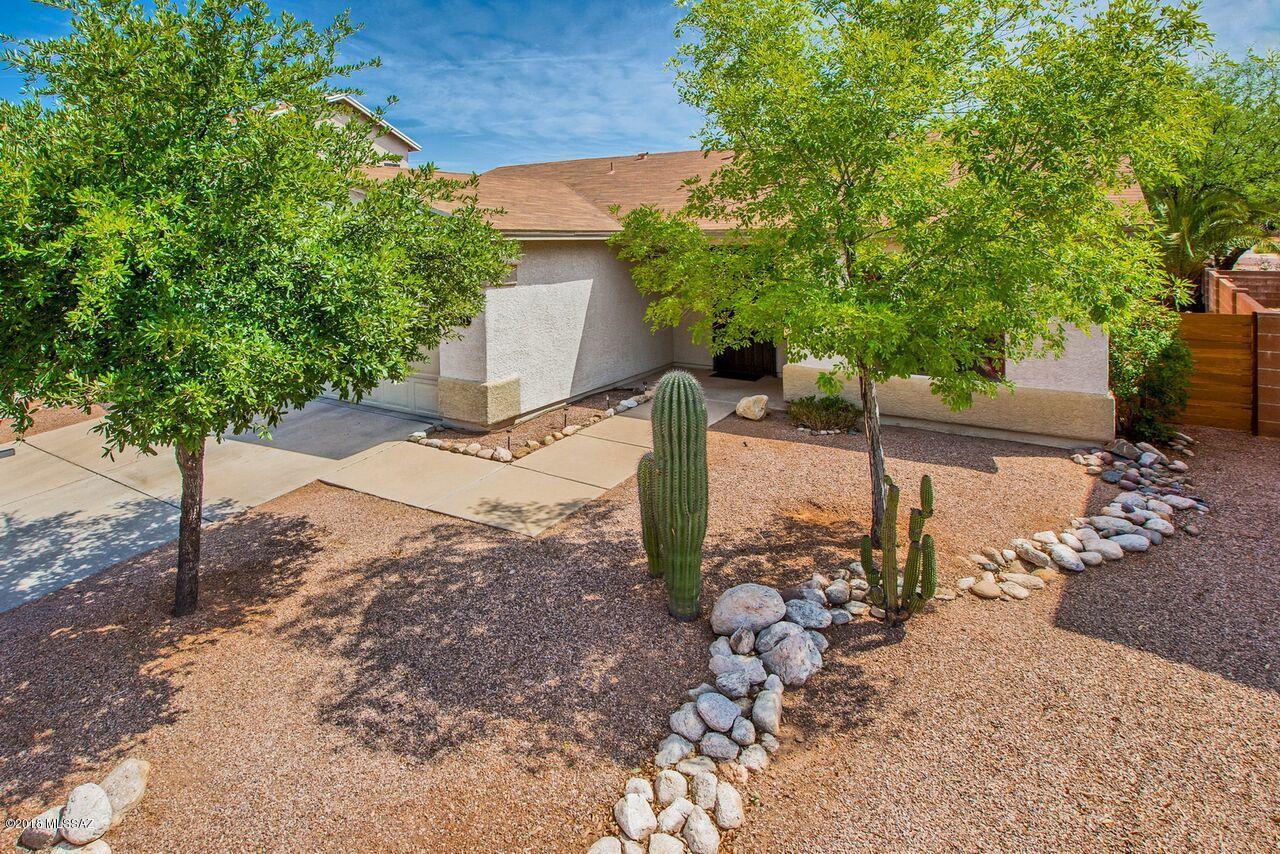 Country Club(1-221) - Residential