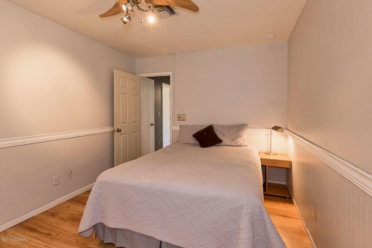 Country Club(1-221) - Residential