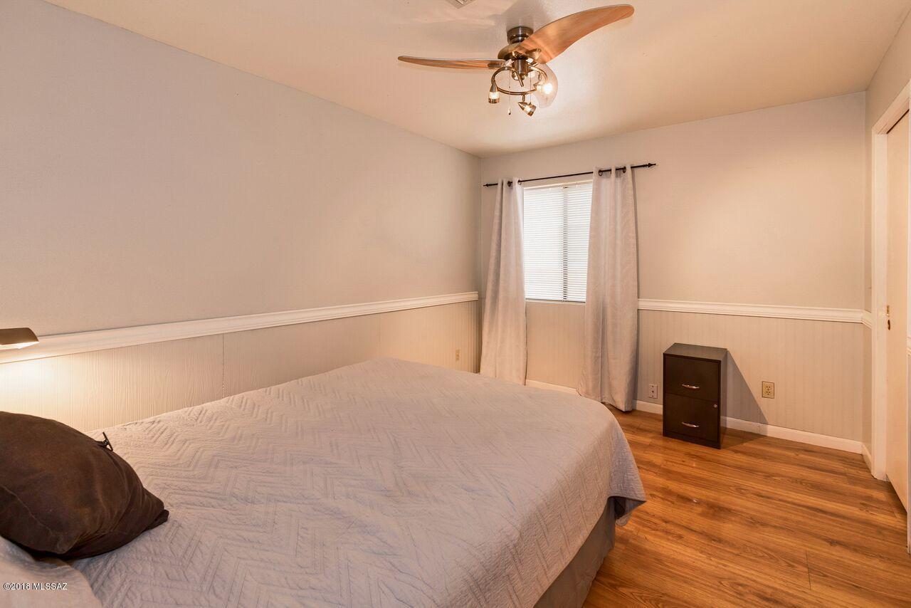 Country Club(1-221) - Residential