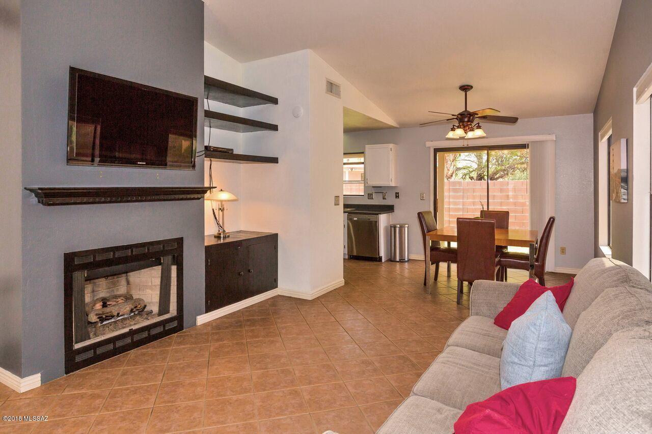 Country Club(1-221) - Residential