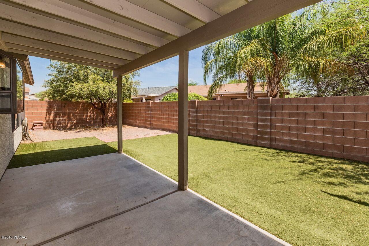 Country Club(1-221) - Residential
