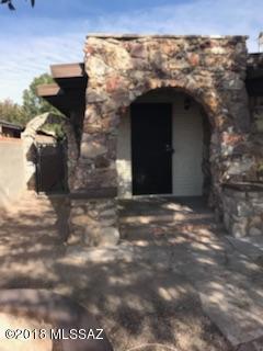 Remolded S/W Charmer. Huge home with unfinished guest house, large lot with fruit trees, shed, guest house and separate maid quarters. Wont last long come and see it today. Owner/Agent