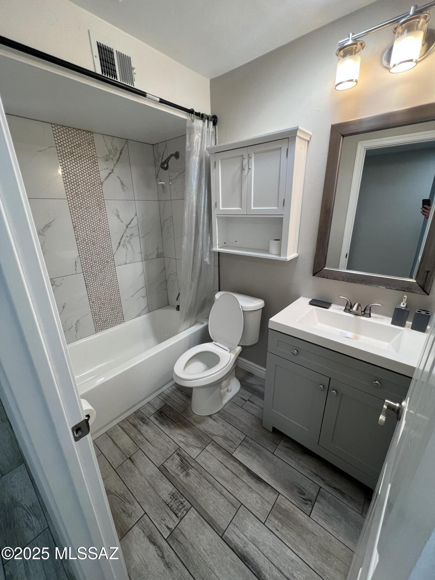 Warwick Village (1-228) - Residential Lease