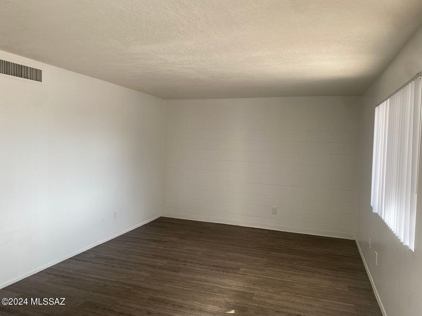 Campbell Ave. Acres - Residential Lease