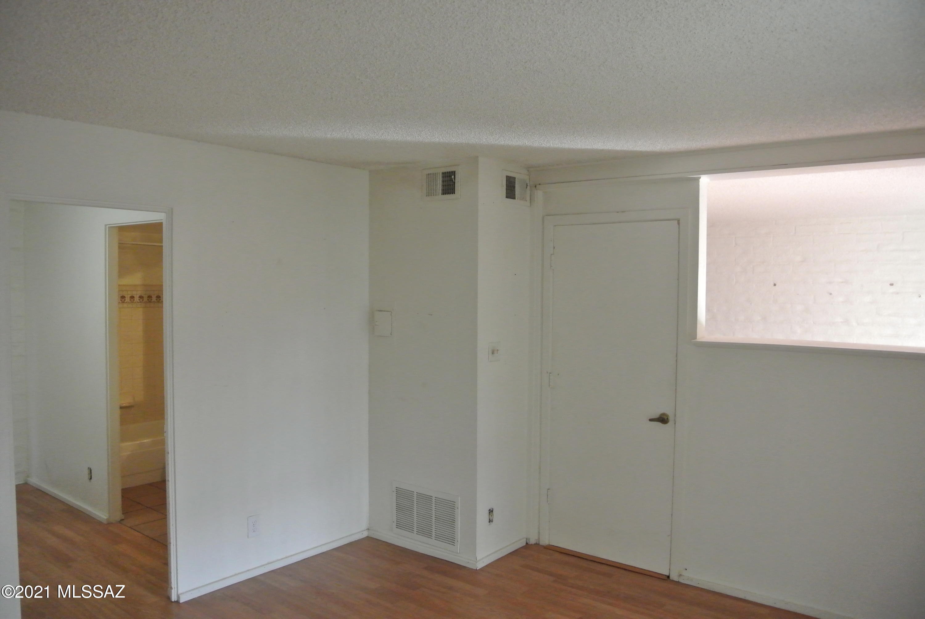 Cancha Del Golf - Residential