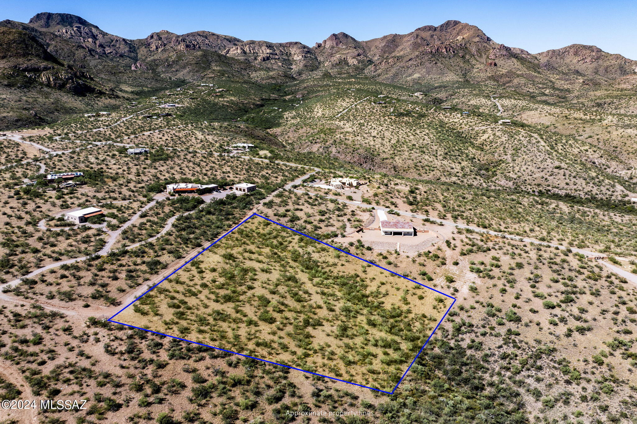 Great 4.13 acre lot of land and great location. Close enough to town but far enough to make it feel very private. Start living the Tubac lifestyle.