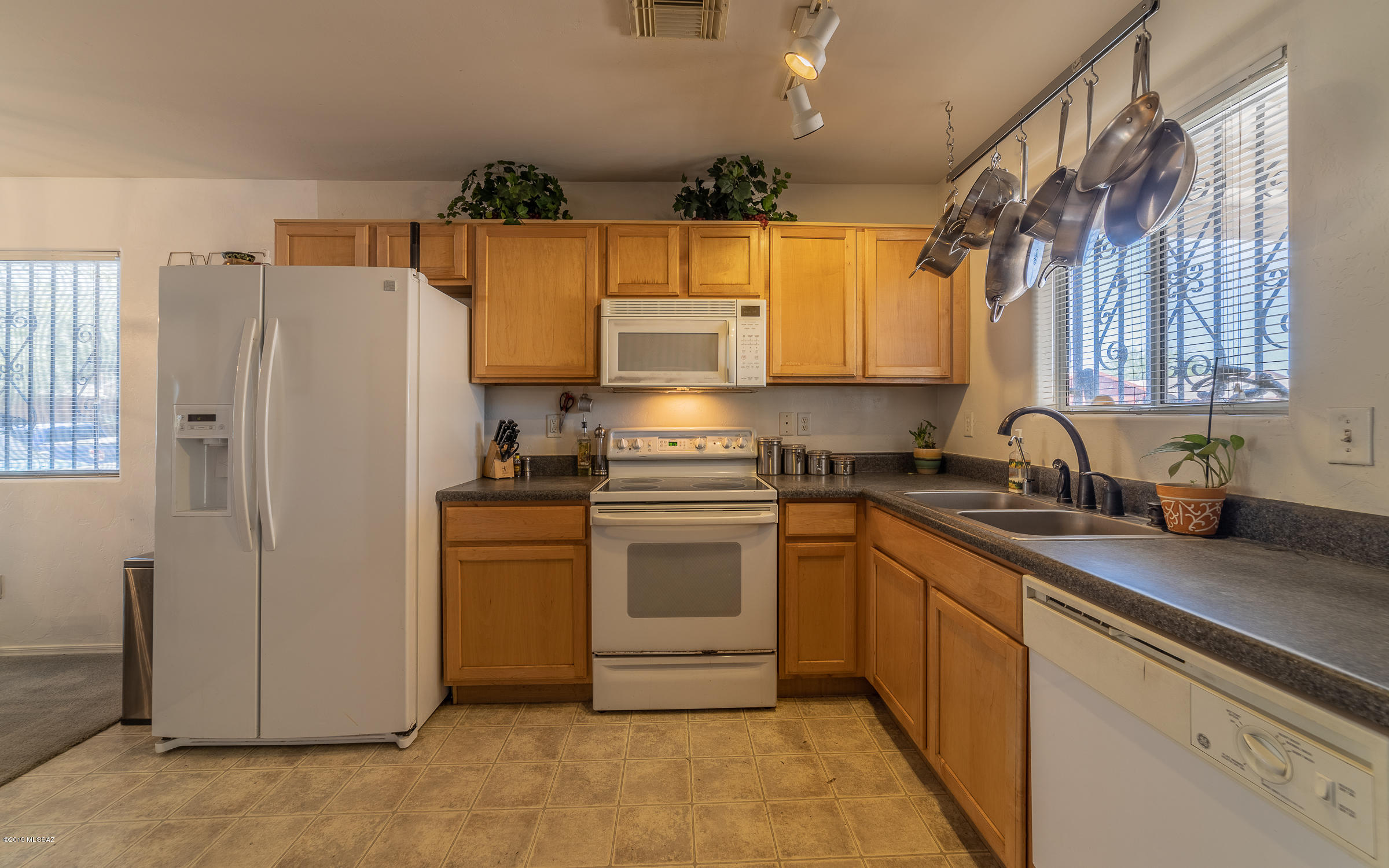 Hacienda Del Sol (1-69) - Residential