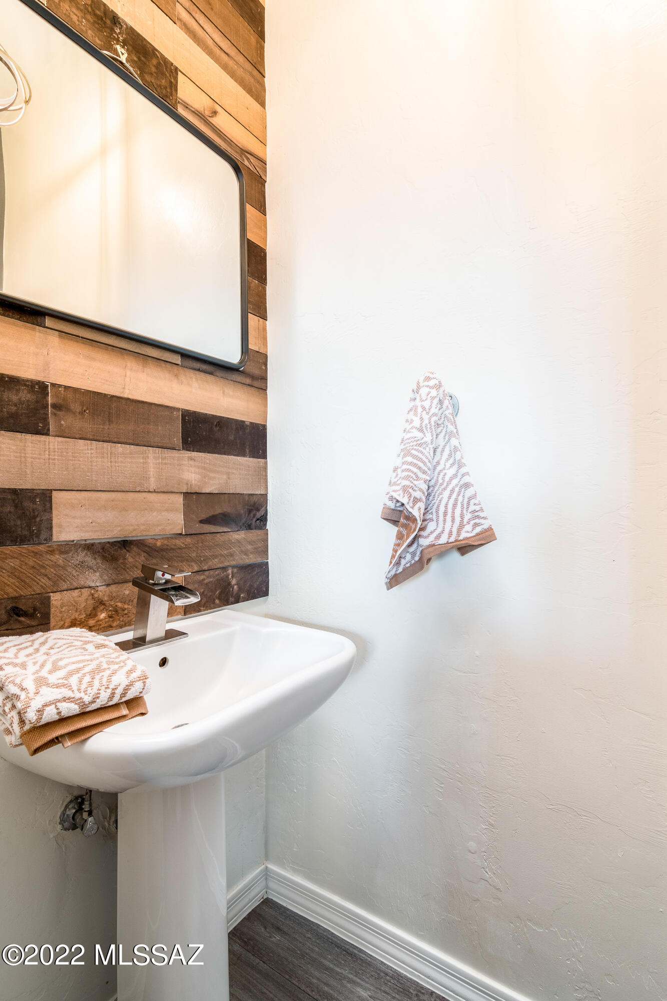 Continental Reserve Blk. 16A (1-111) - Residential