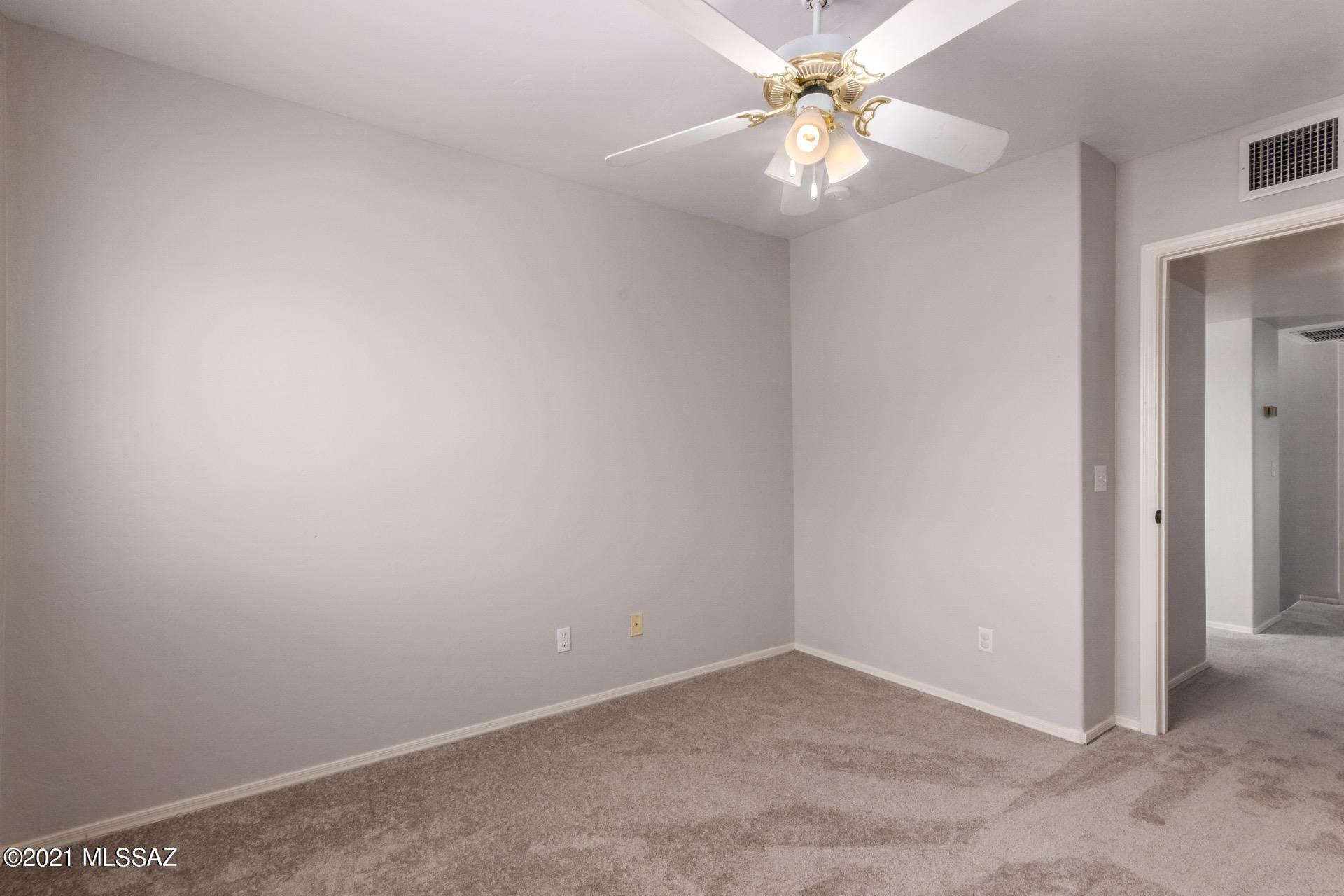 Glenbrook South (1-12) - Residential