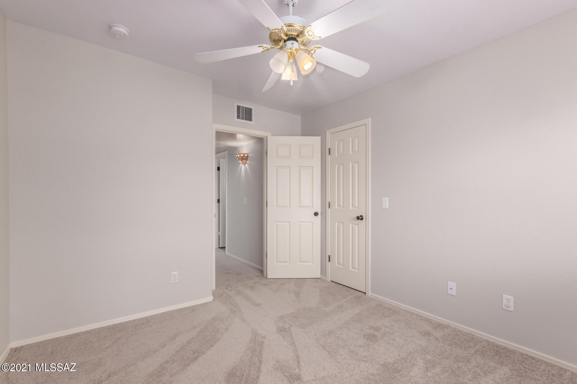Glenbrook South (1-12) - Residential