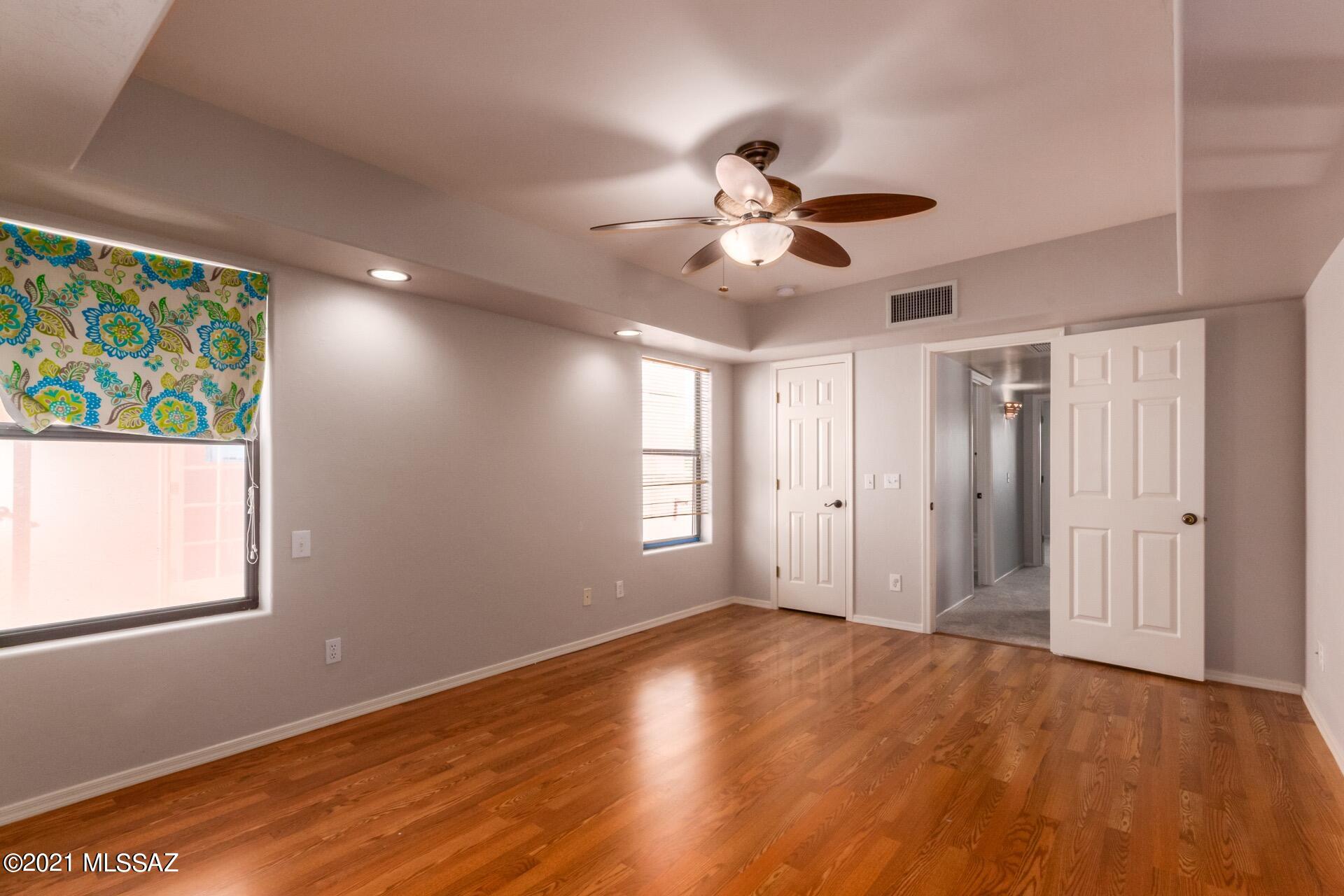 Glenbrook South (1-12) - Residential