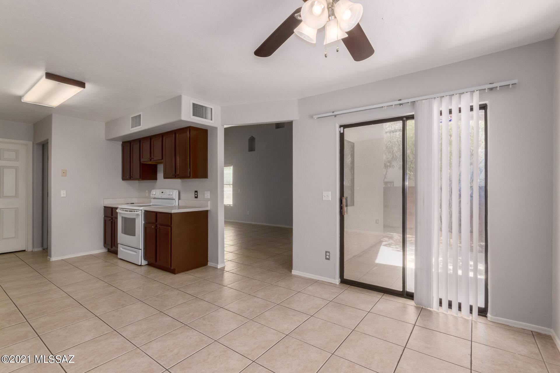 Glenbrook South (1-12) - Residential
