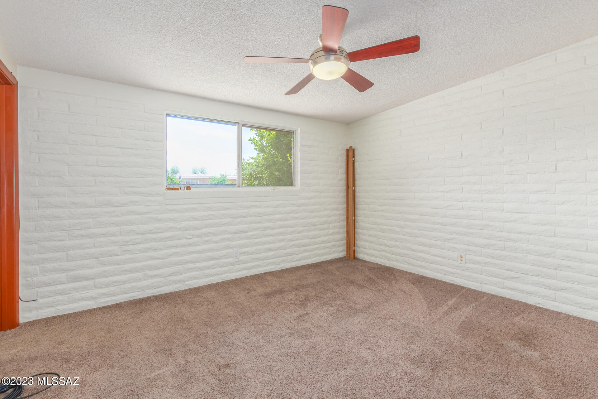 Pine Grove (171-383) - Residential