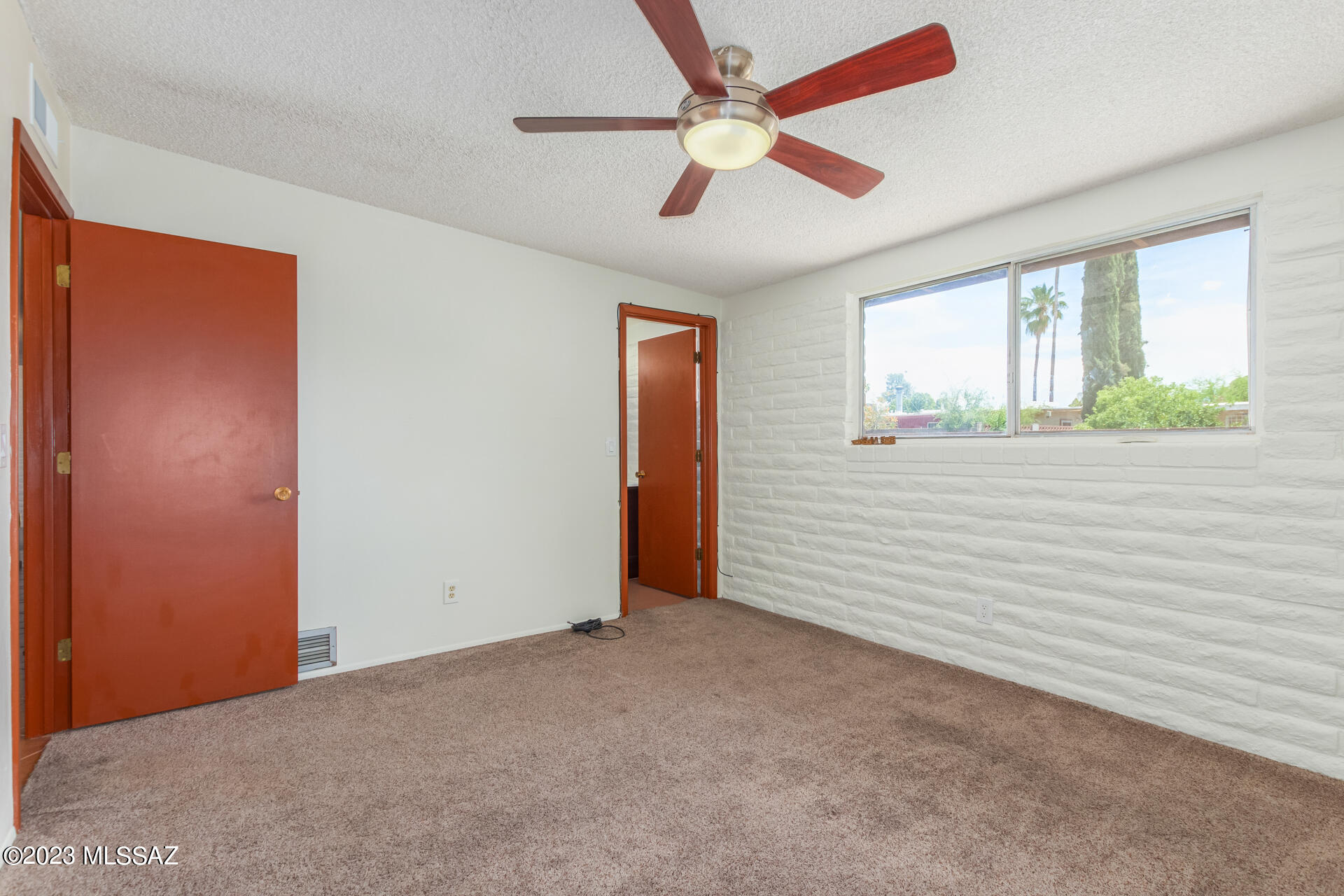 Pine Grove (171-383) - Residential