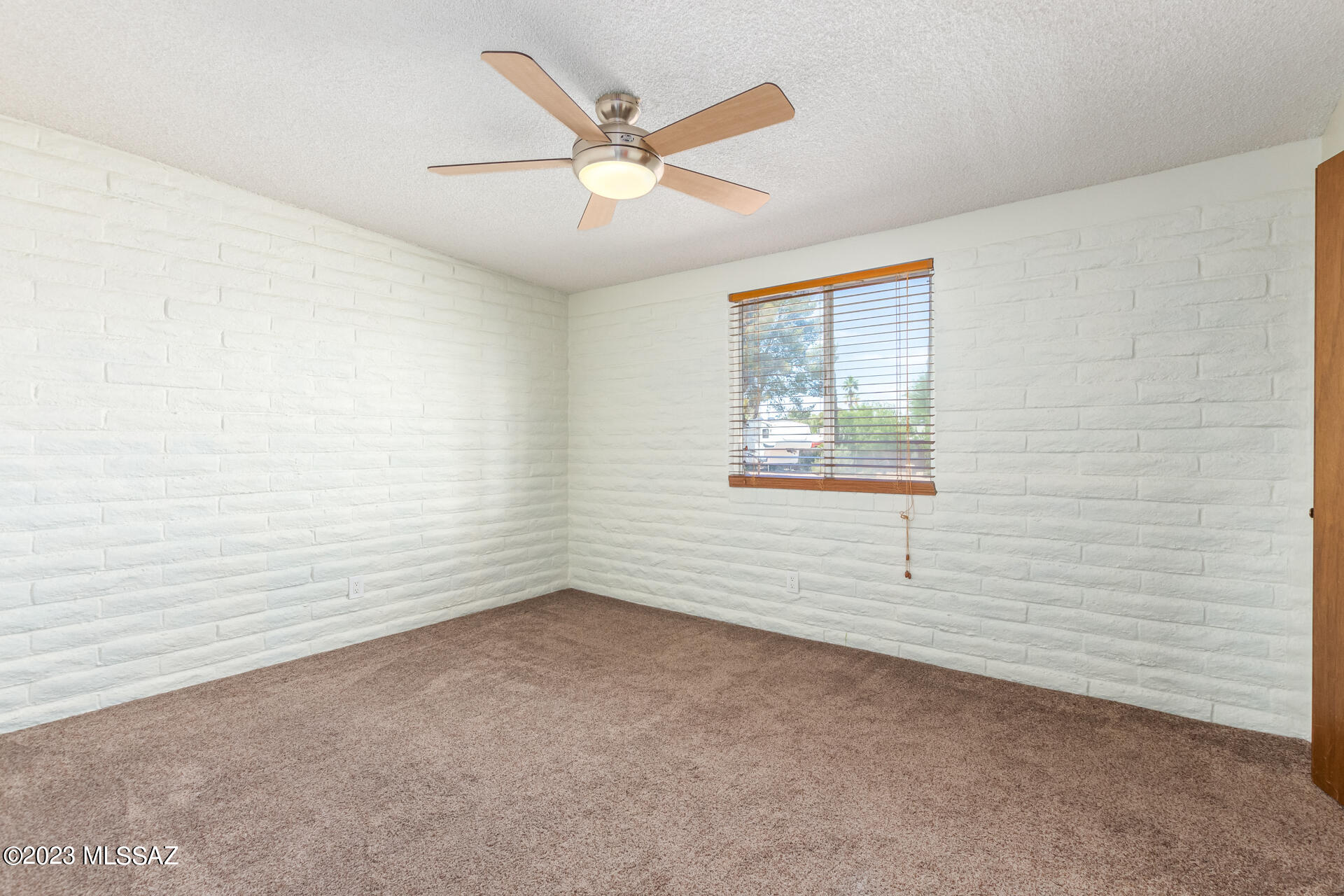 Pine Grove (171-383) - Residential