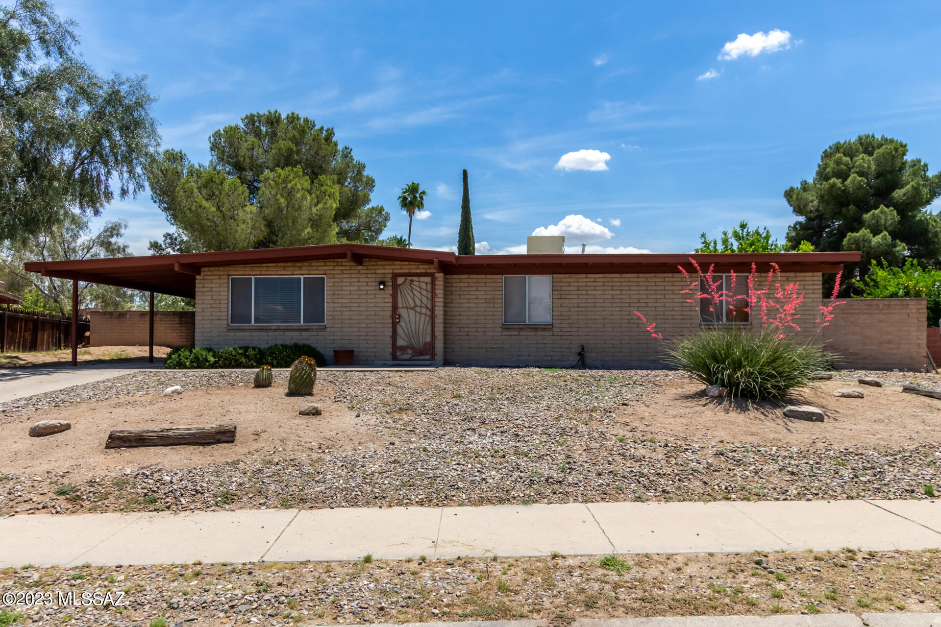 Pine Grove (171-383) - Residential
