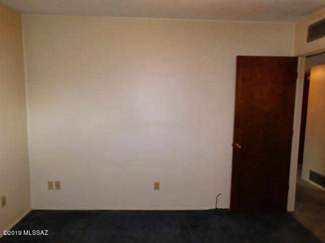 Braewood Terrace (1-107) - Residential