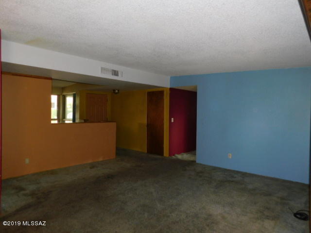 Braewood Terrace (1-107) - Residential